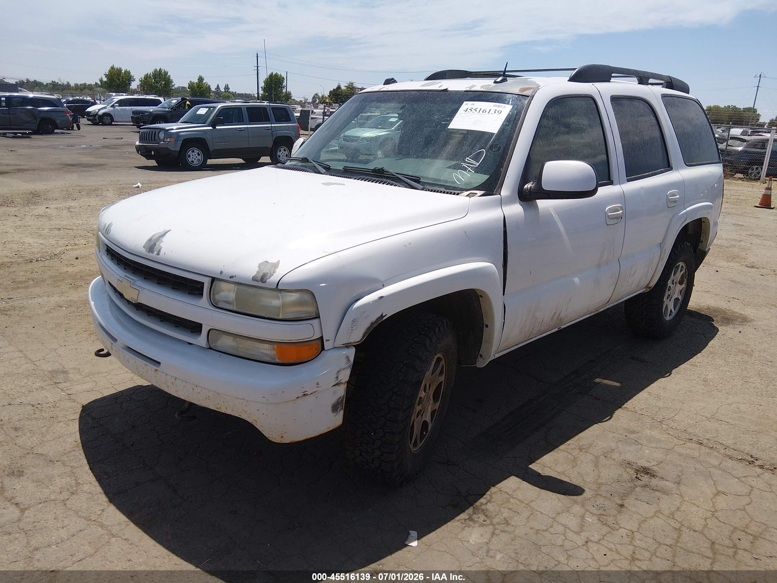 2005 Chevrolet Tahoe Z71 White vin: 1GNEK13T25R101126
