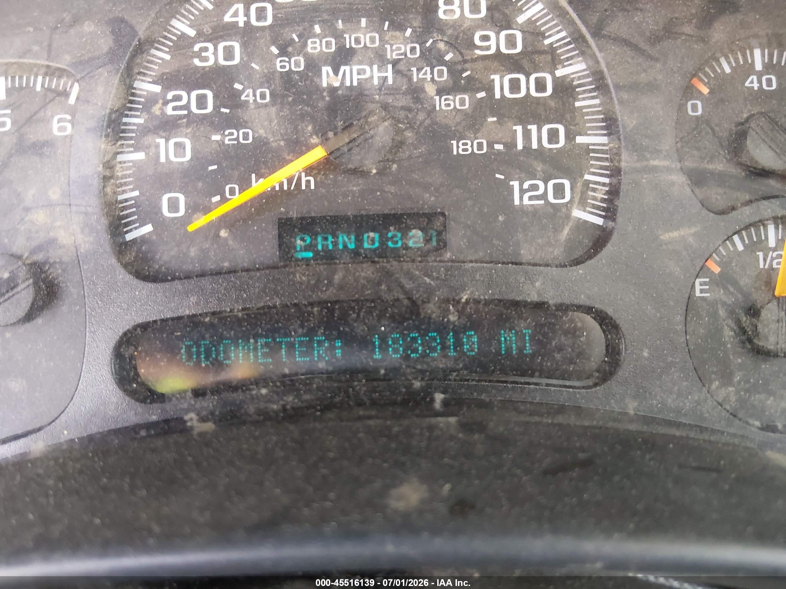 2005 Chevrolet Tahoe Z71 White vin: 1GNEK13T25R101126