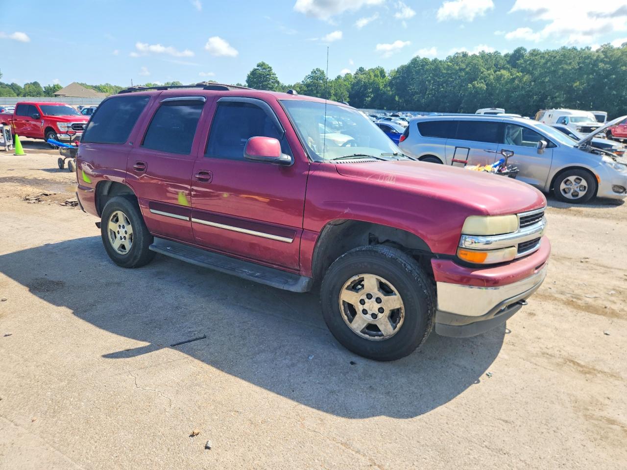 2005 Chevrolet Tahoe K1500 Maroon vin: 1GNEK13T25R143876