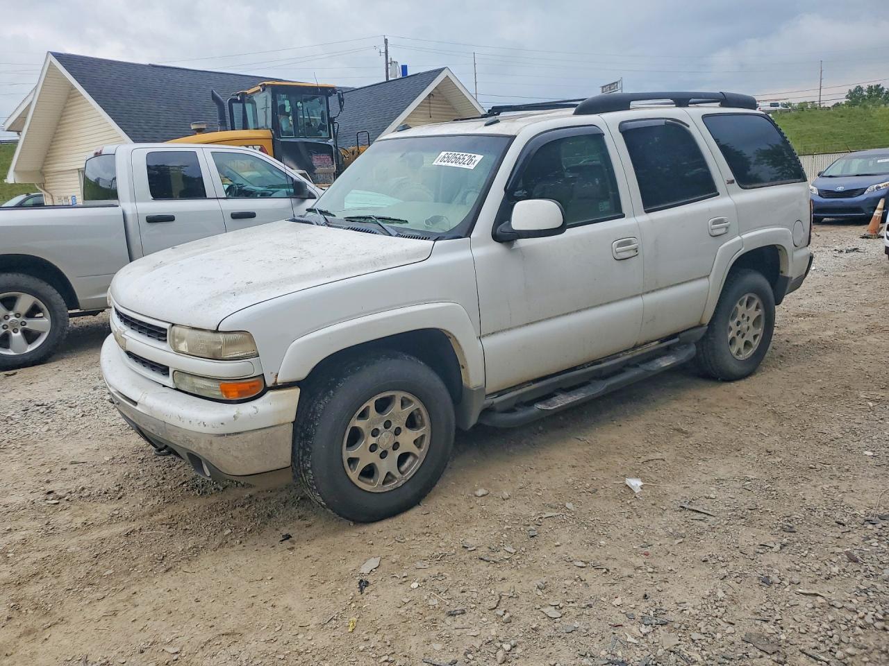 2005 Chevrolet Tahoe K1500 White vin: 1GNEK13T25R219872