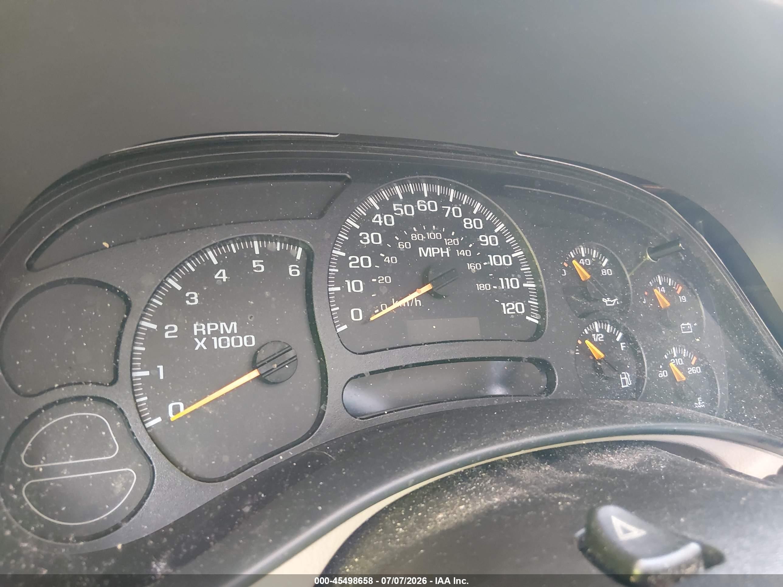 2005 Chevrolet Tahoe Z71 White vin: 1GNEK13T25R243587