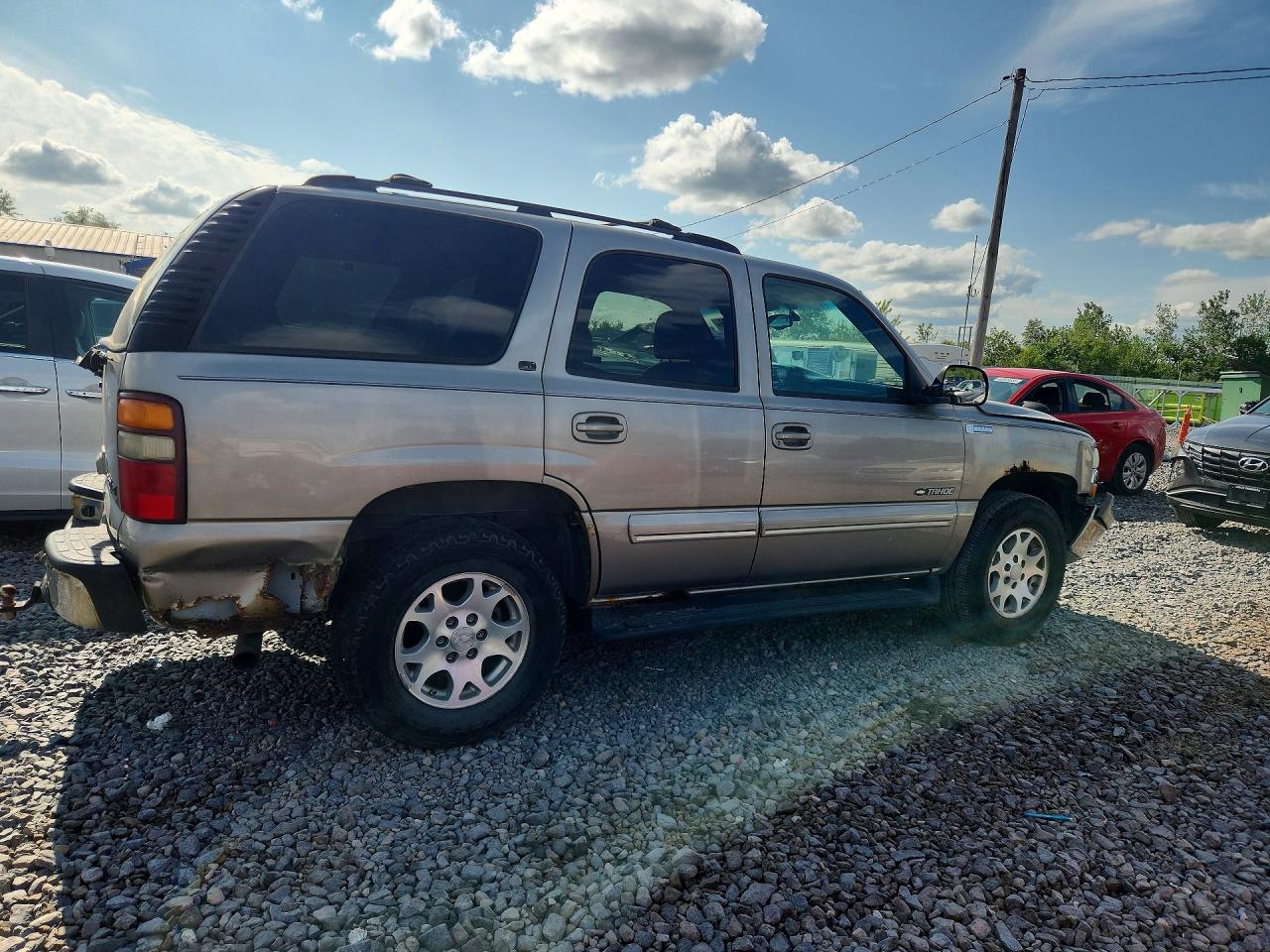 2001 Chevrolet Tahoe K1500 Tan vin: 1GNEK13T31J207299