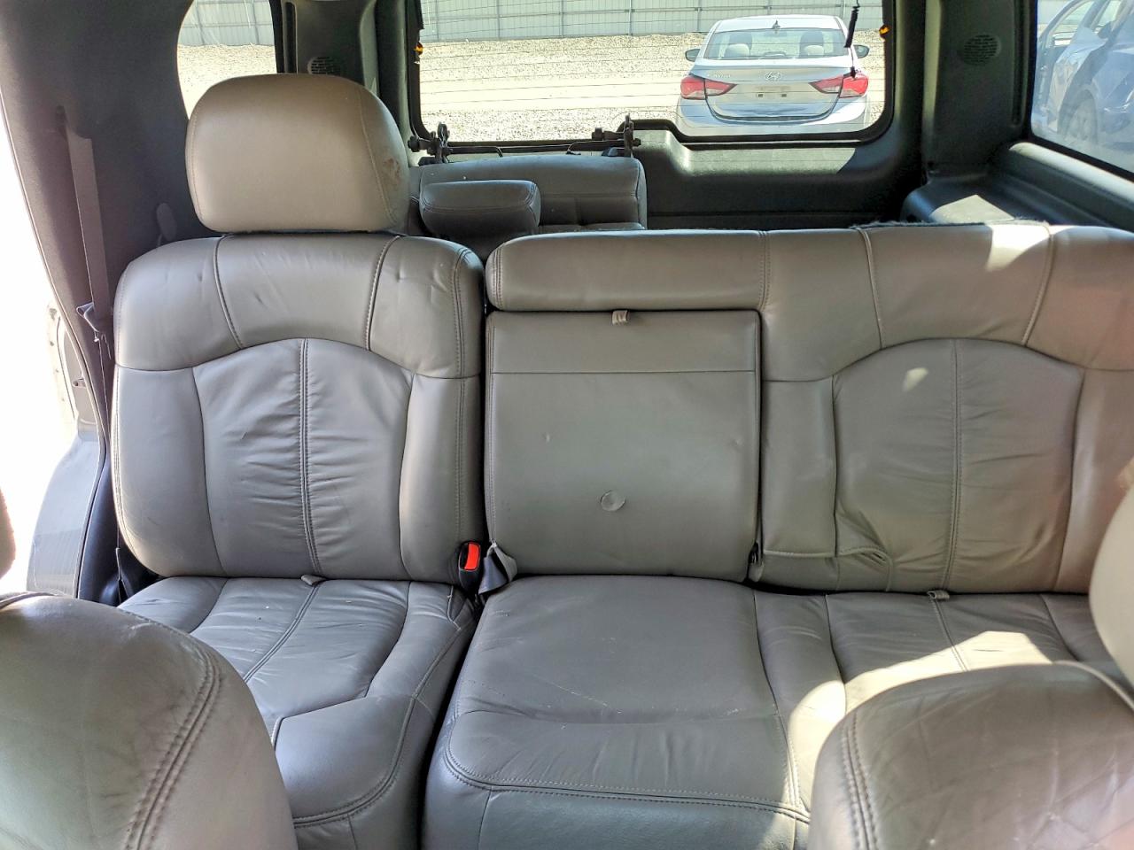 2001 Chevrolet Tahoe K1500 Charcoal vin: 1GNEK13T31R191090