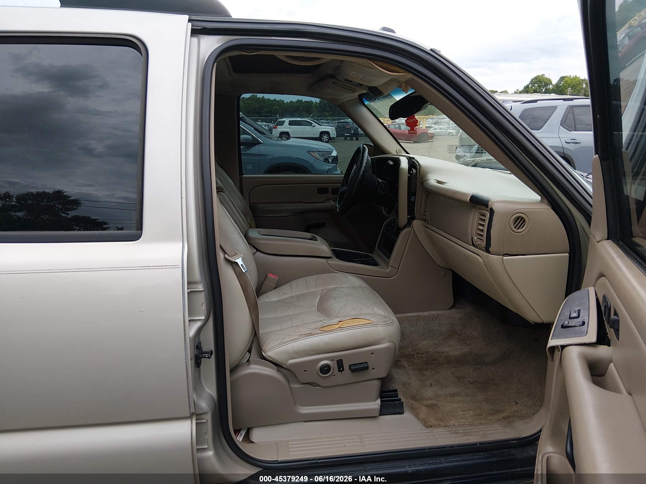 2004 Chevrolet Tahoe Z71 Champagne vin: 1GNEK13T34R154867