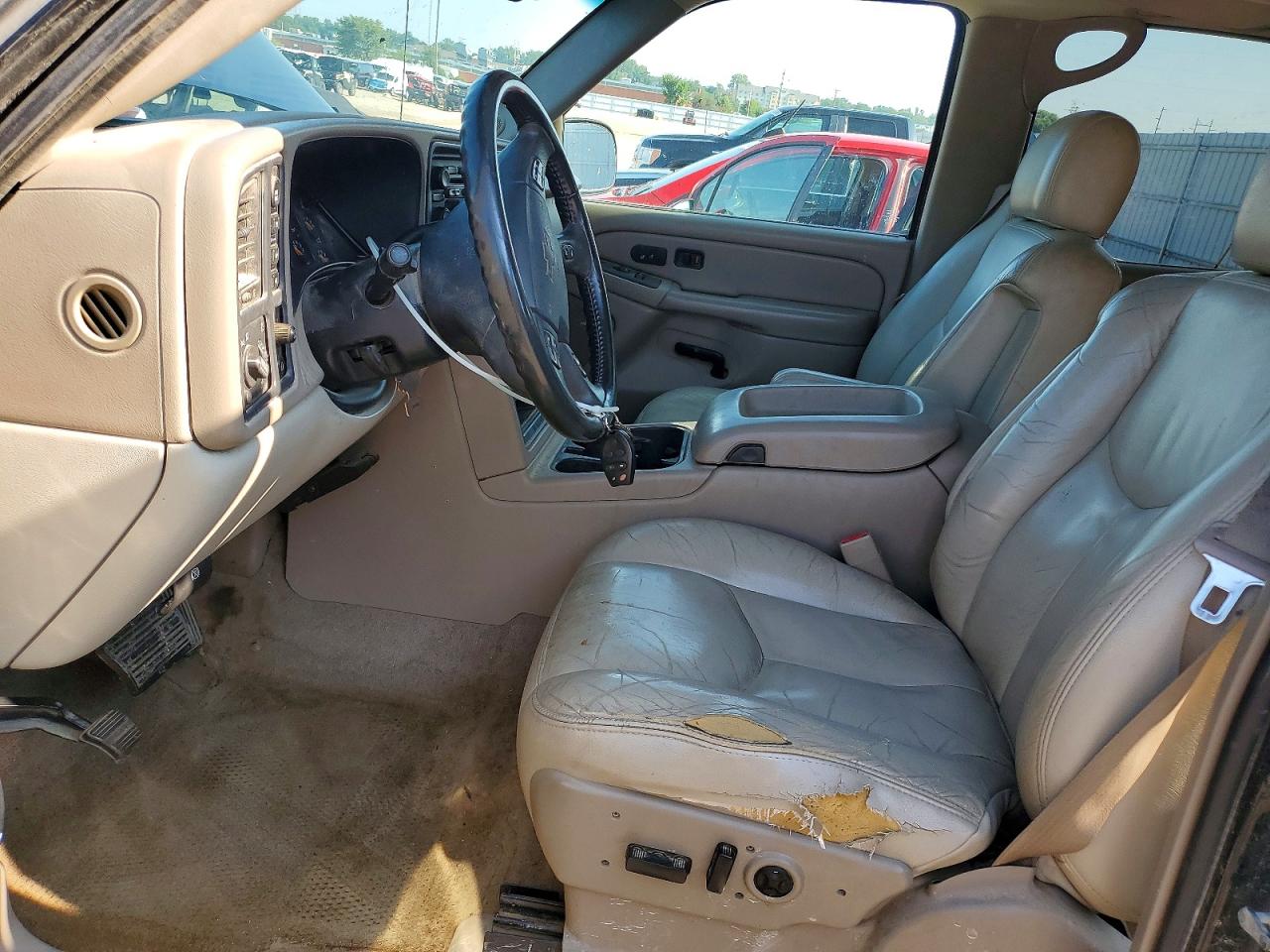 2005 Chevrolet Tahoe K1500 Black vin: 1GNEK13T35R159391