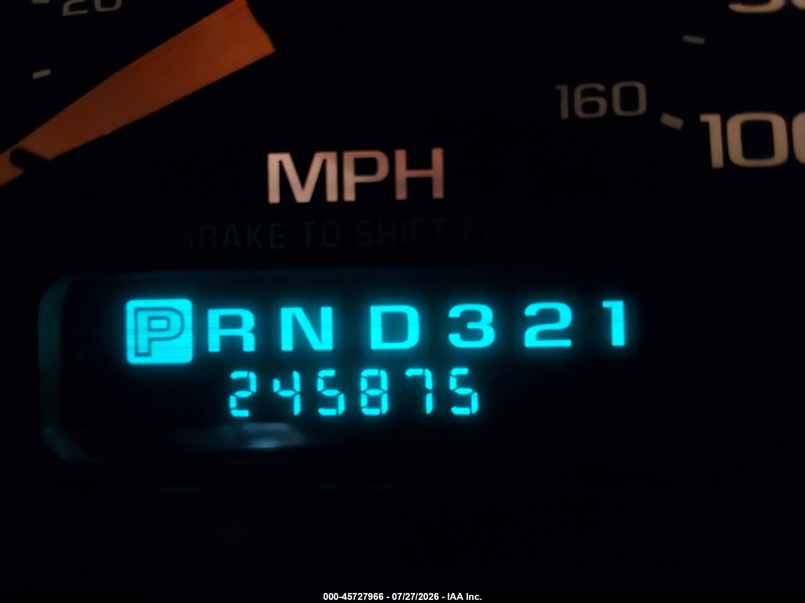 2000 Chevrolet Tahoe All New Ls Beige vin: 1GNEK13T3YJ159541