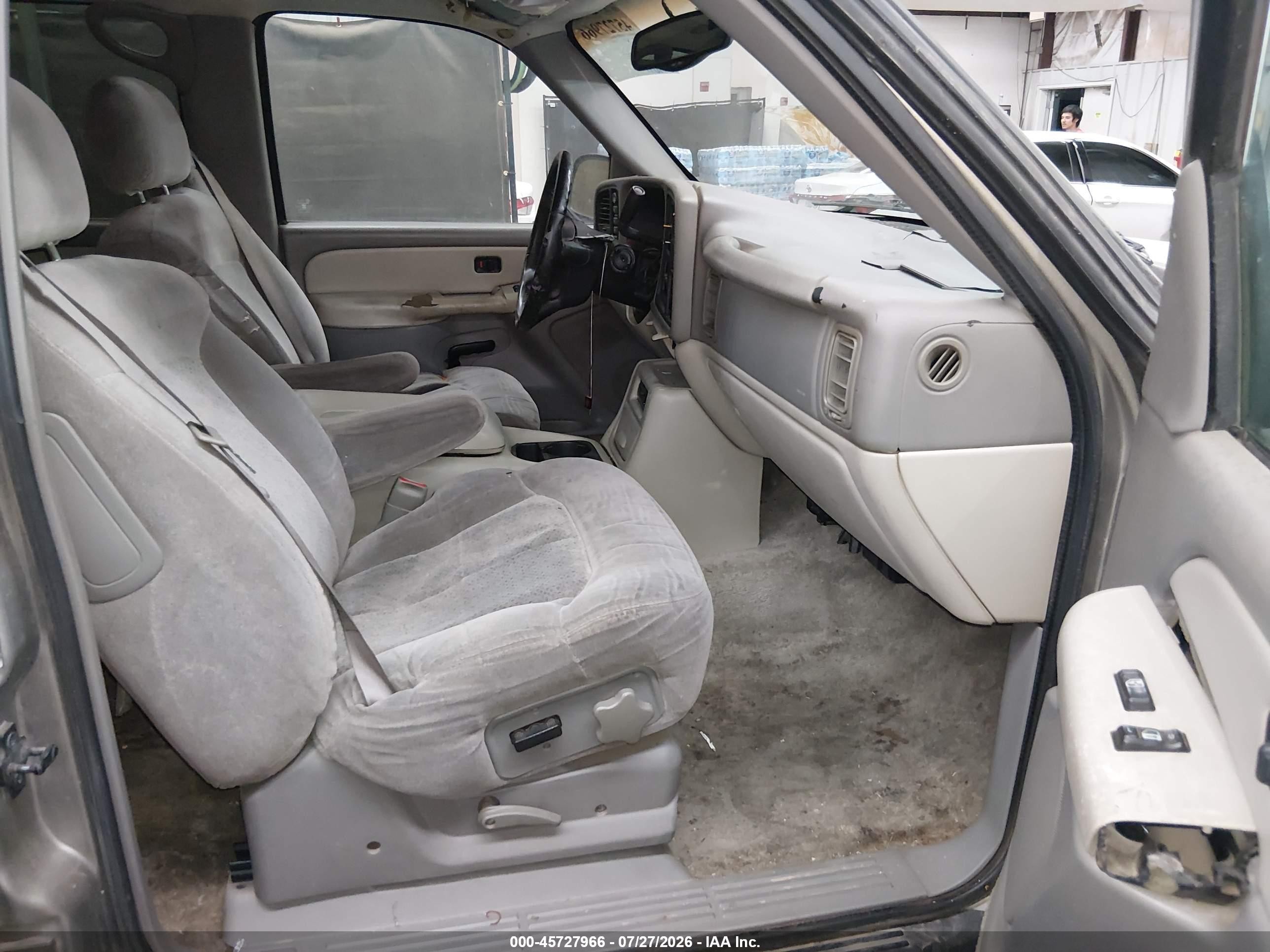 2000 Chevrolet Tahoe All New Ls Beige vin: 1GNEK13T3YJ159541