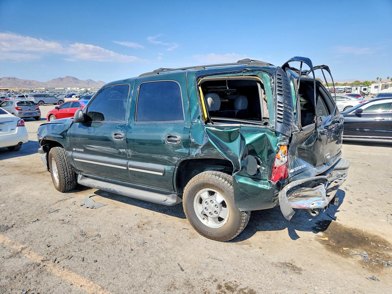 2001 Chevrolet Tahoe K1500 Green vin: 1GNEK13T41J138879