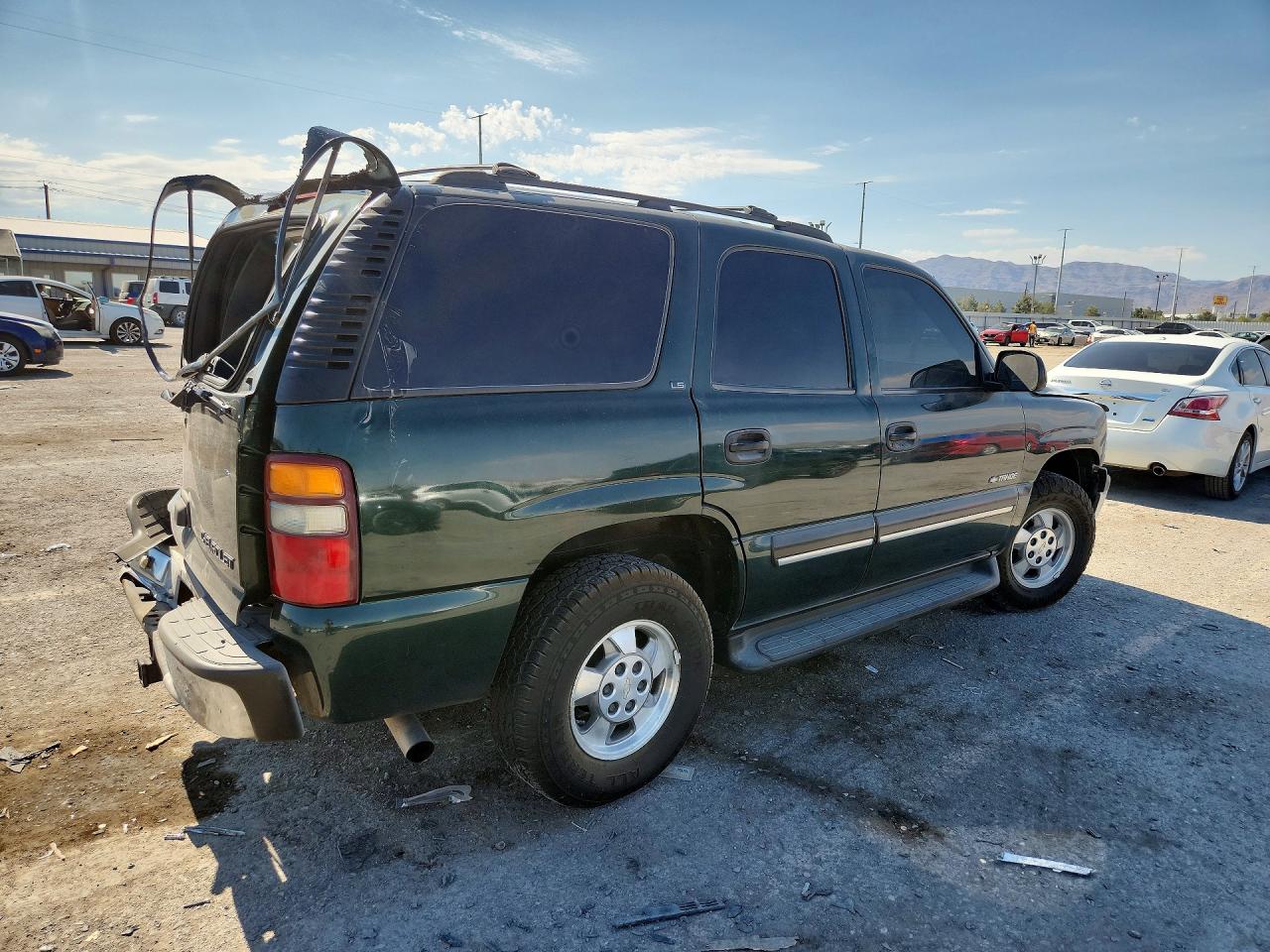 2001 Chevrolet Tahoe K1500 Green vin: 1GNEK13T41J138879