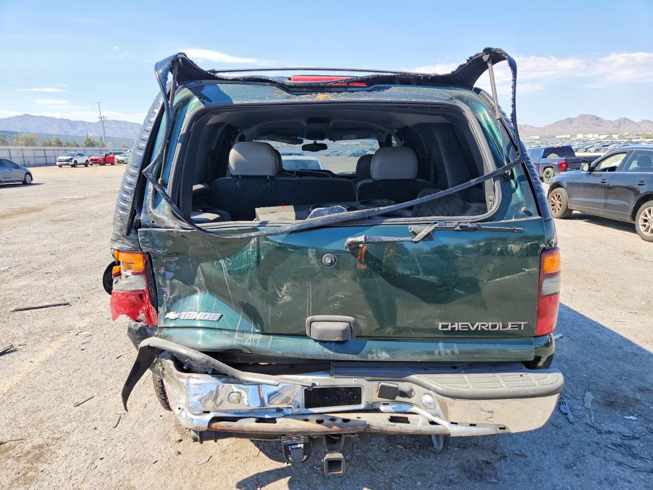 2001 Chevrolet Tahoe K1500 Green vin: 1GNEK13T41J138879