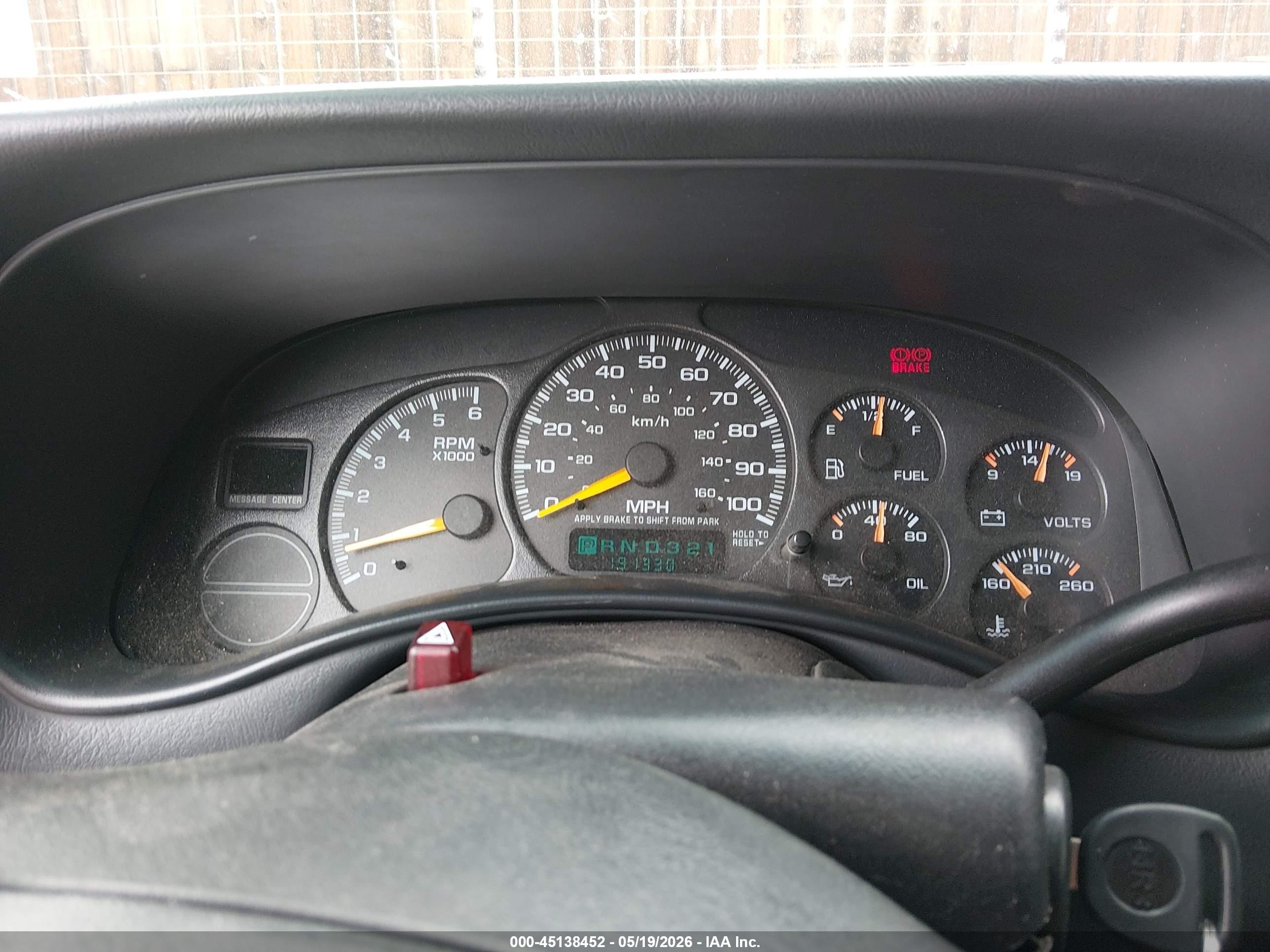 2001 Chevrolet Tahoe Lt Red vin: 1GNEK13T41J205058