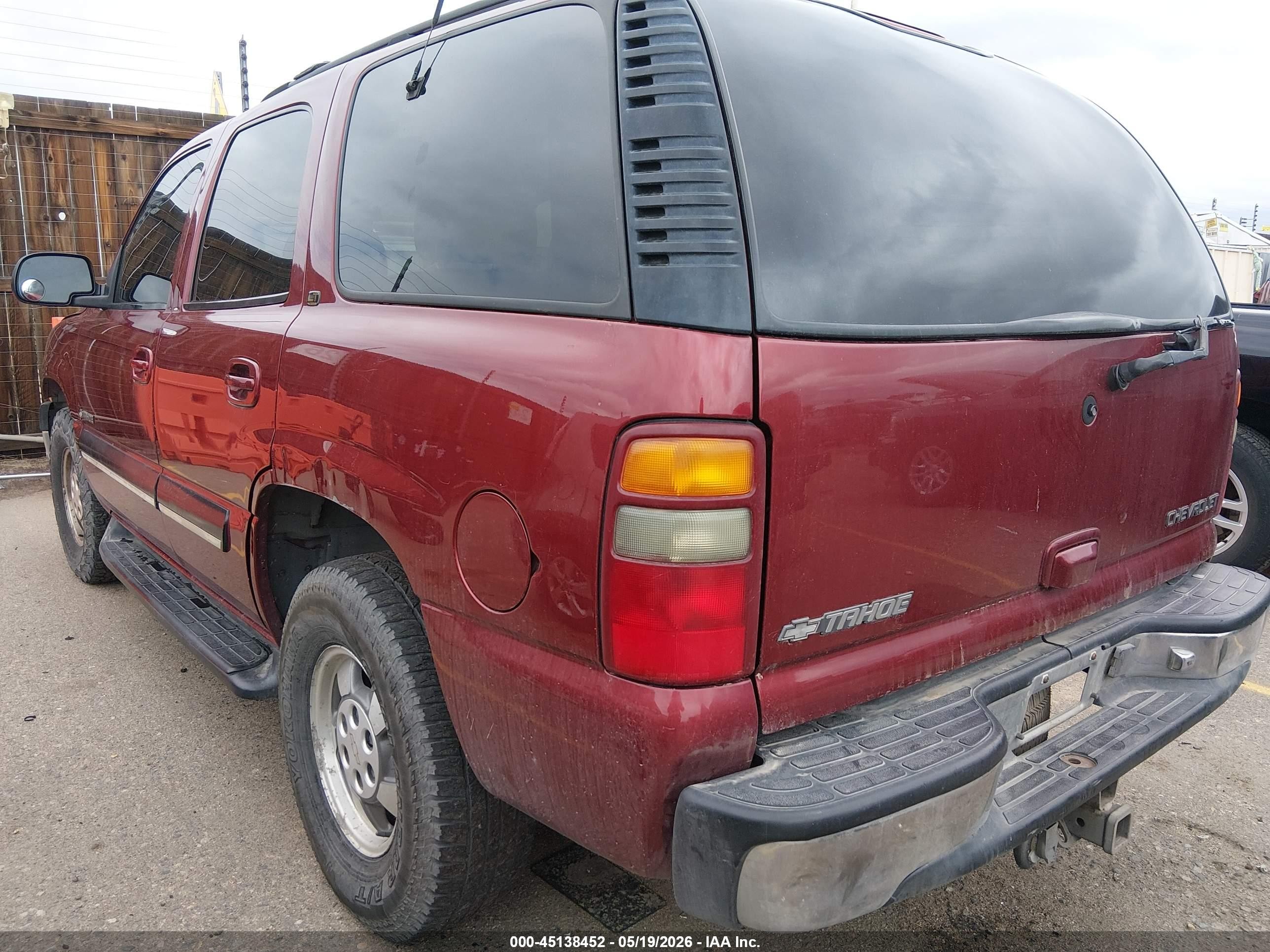 2001 Chevrolet Tahoe Lt Red vin: 1GNEK13T41J205058