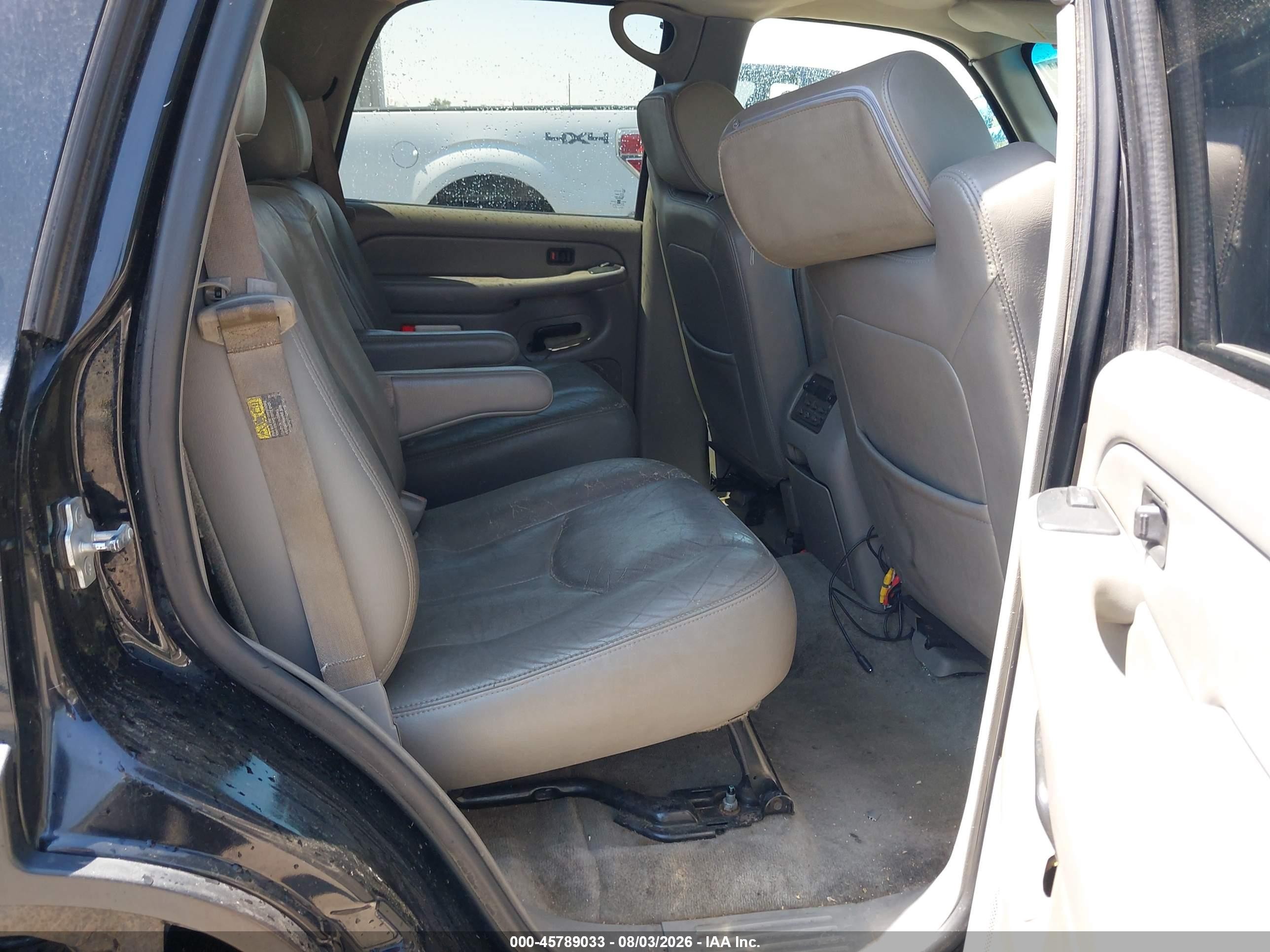 2004 Chevrolet Tahoe Z71 Black vin: 1GNEK13T44R253567