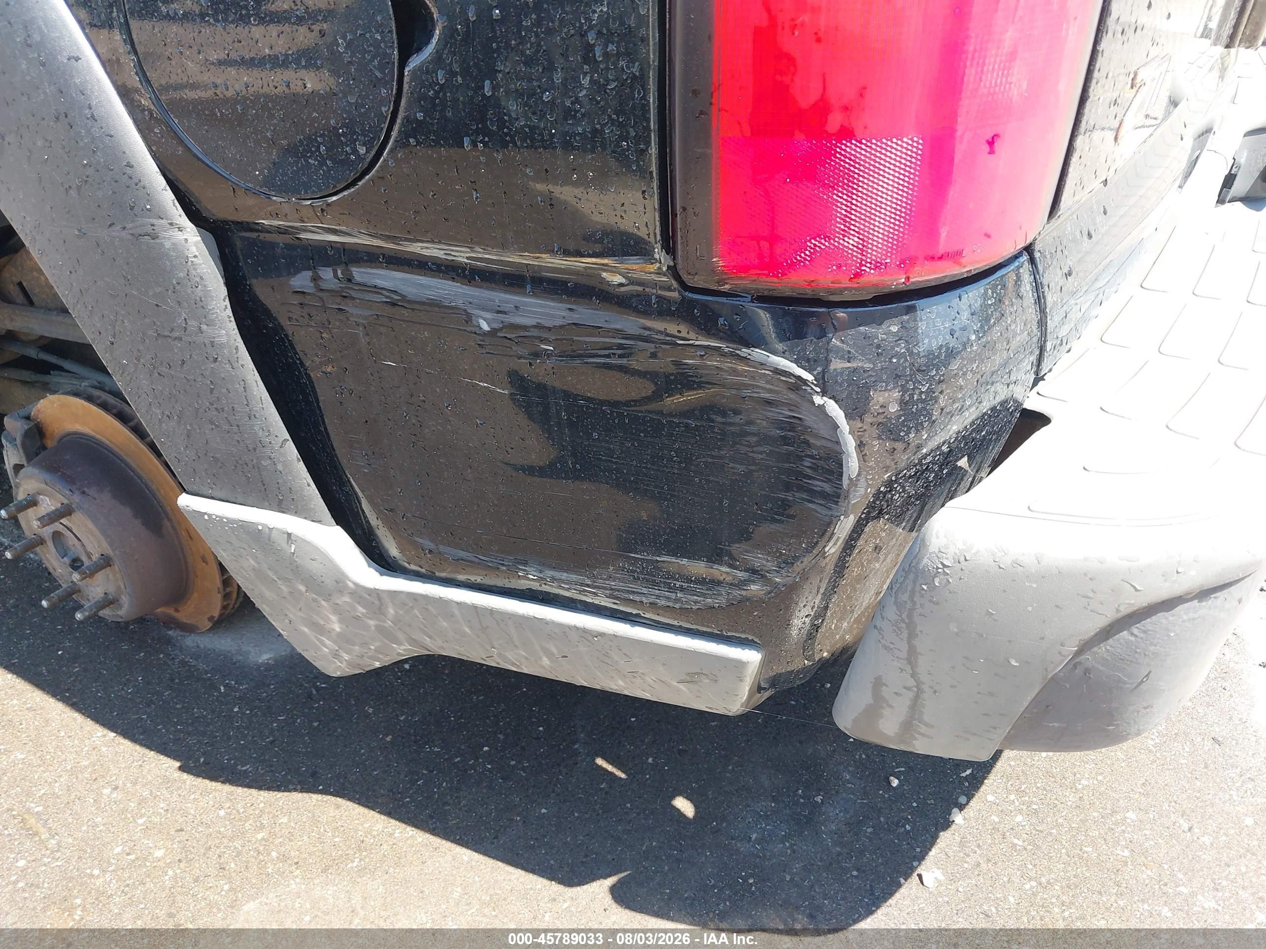 2004 Chevrolet Tahoe Z71 Black vin: 1GNEK13T44R253567
