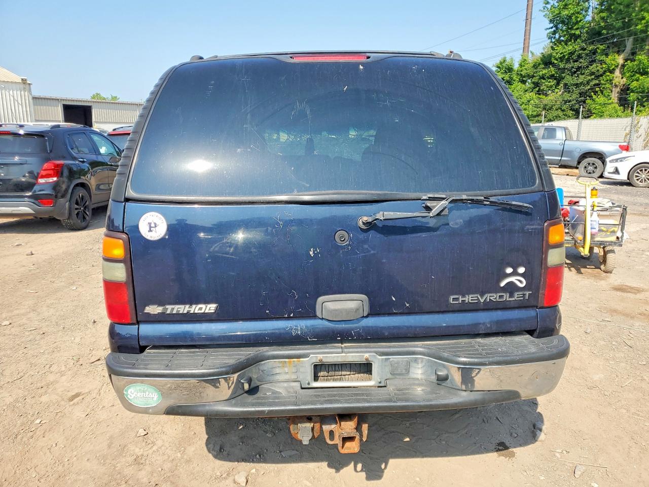2005 Chevrolet Tahoe K1500 Blue vin: 1GNEK13T45J201064