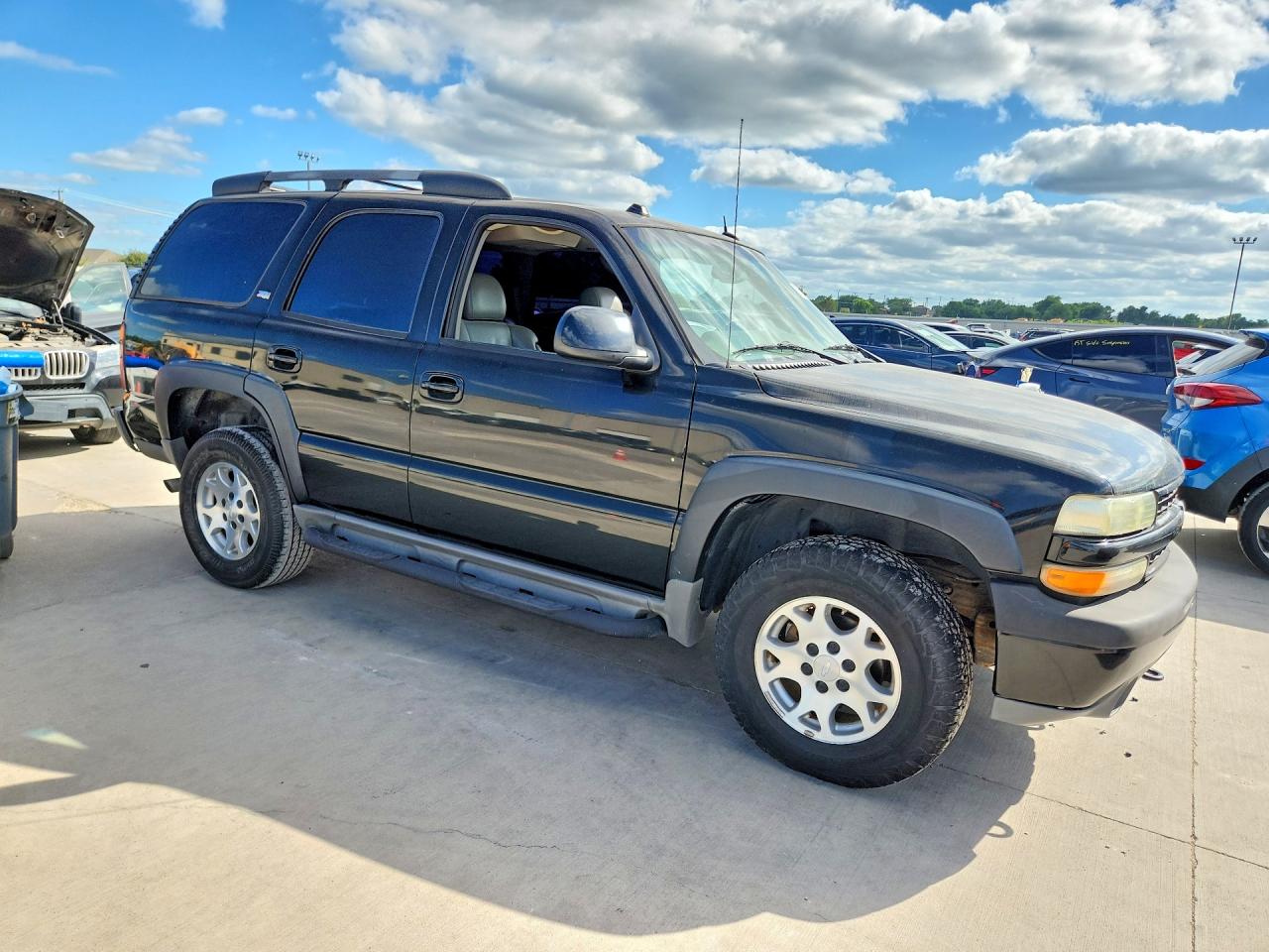 2005 Chevrolet Tahoe K1500 Black vin: 1GNEK13T45R128439