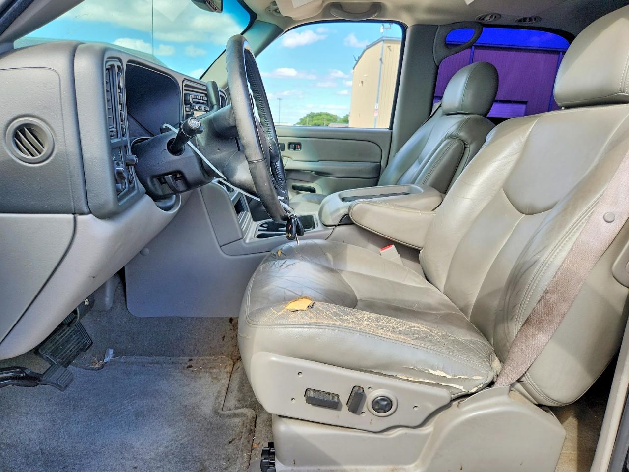 2005 Chevrolet Tahoe K1500 Black vin: 1GNEK13T45R128439