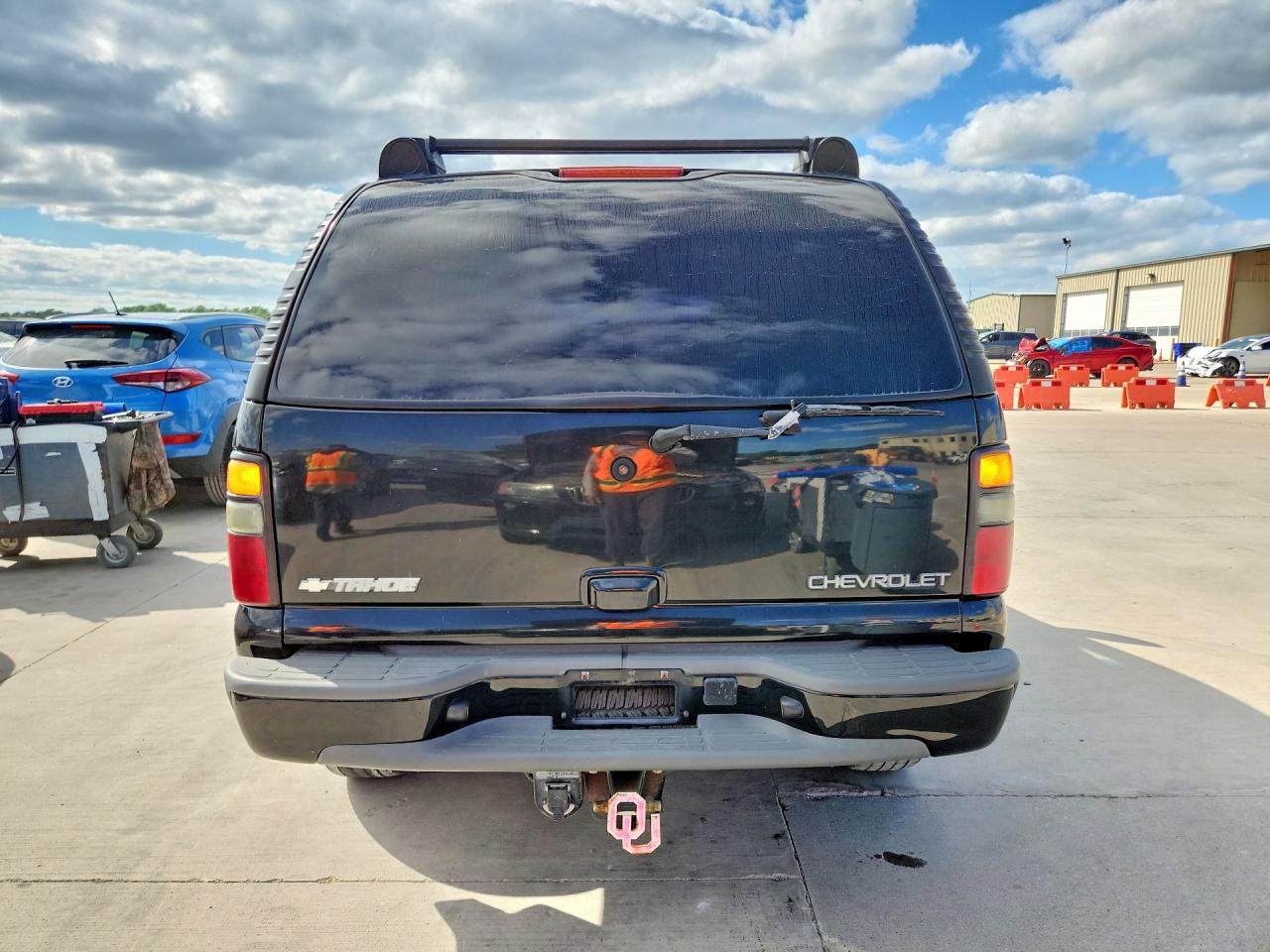 2005 Chevrolet Tahoe K1500 Black vin: 1GNEK13T45R128439
