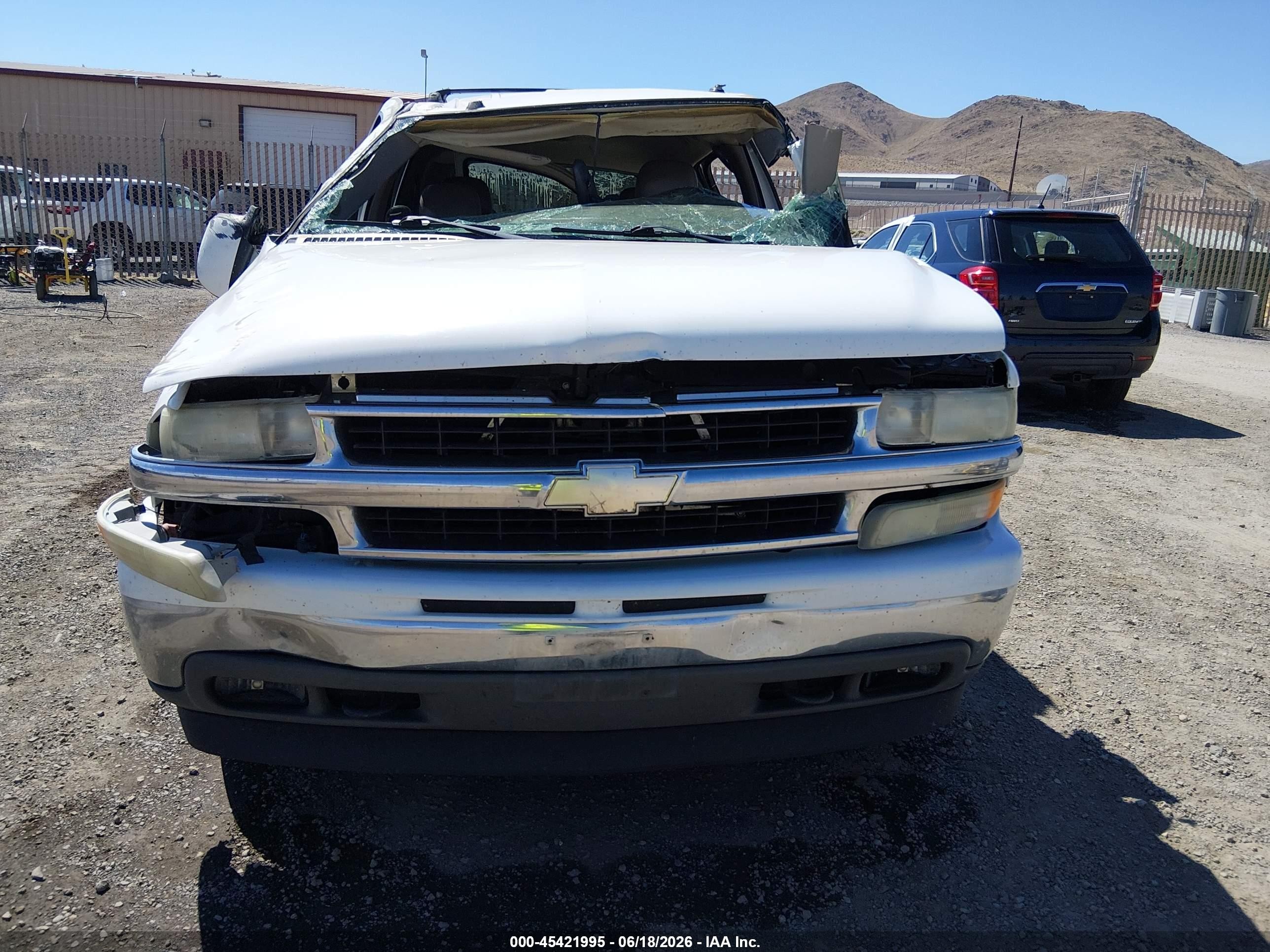2005 Chevrolet Tahoe Lt White vin: 1GNEK13T45R209442