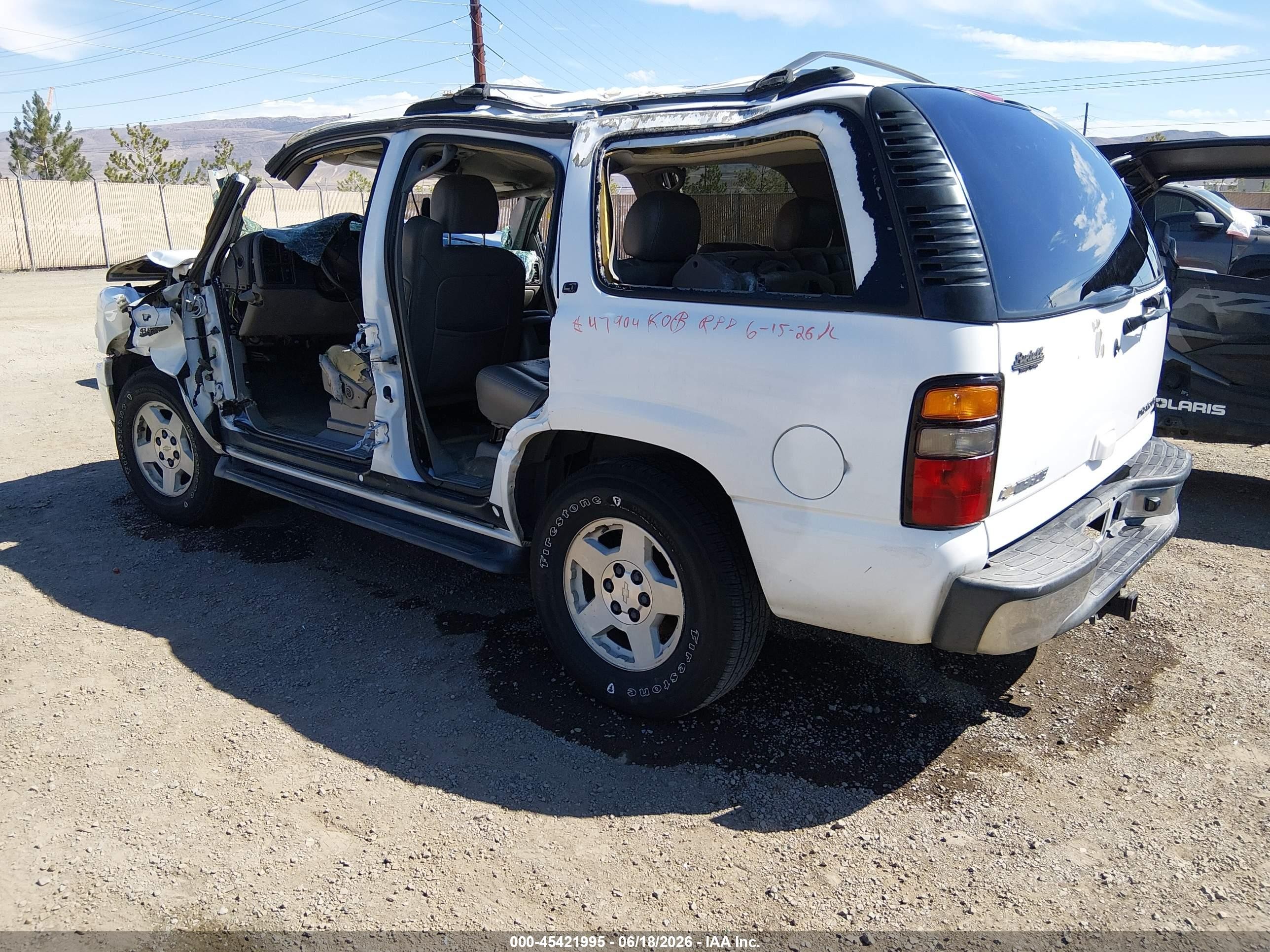 2005 Chevrolet Tahoe Lt White vin: 1GNEK13T45R209442