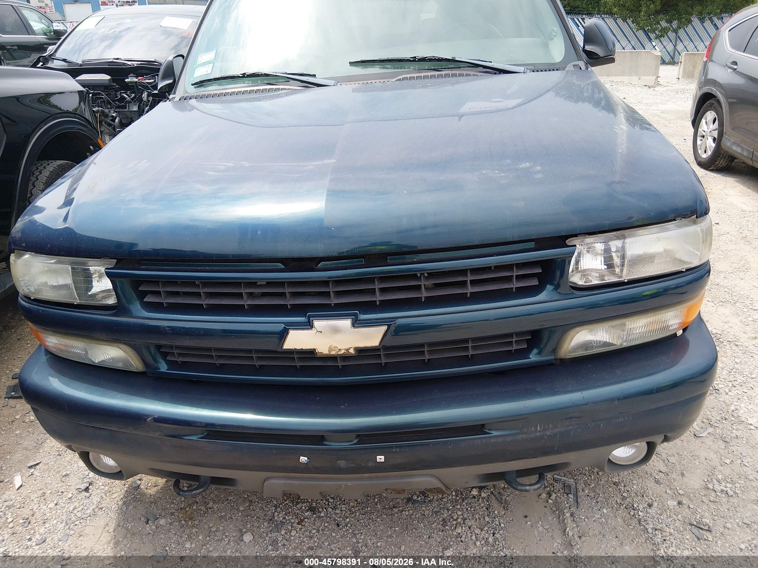 2006 Chevrolet Tahoe Z71 Blue vin: 1GNEK13T46R162608