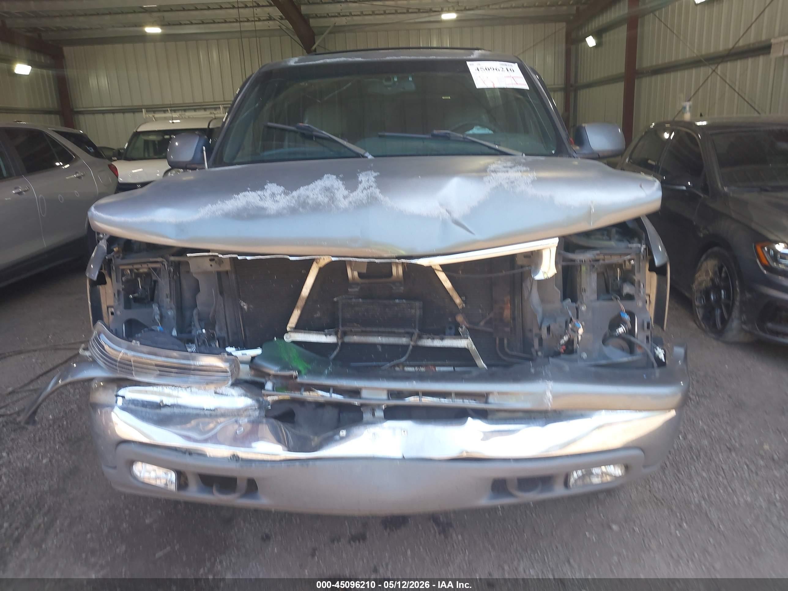 2000 Chevrolet Tahoe All New Lt Серый vin: 1GNEK13T4YJ127052