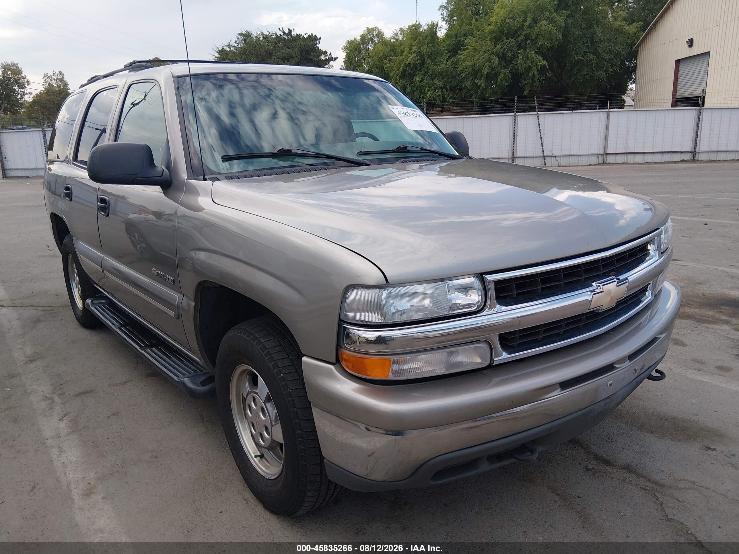 2000 Chevrolet Tahoe All New Ls Gold vin: 1GNEK13T4YJ187963