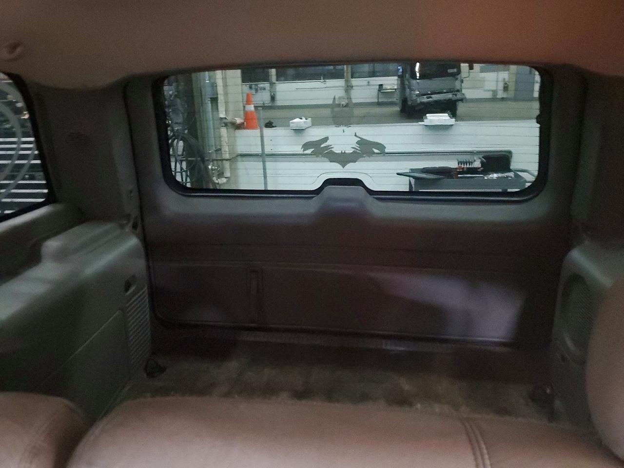 2001 Chevrolet Tahoe K1500 Серый vin: 1GNEK13T51J261218