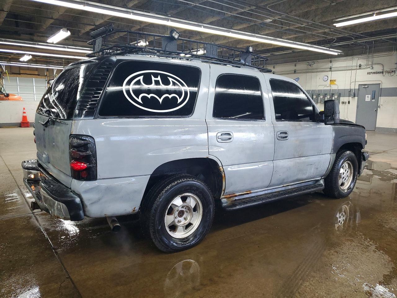2001 Chevrolet Tahoe K1500 Серый vin: 1GNEK13T51J261218