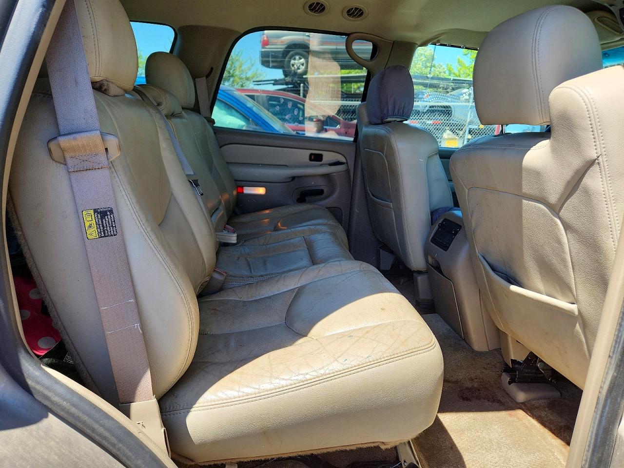 2003 Chevrolet Tahoe K1500 Tan vin: 1GNEK13T53R134862