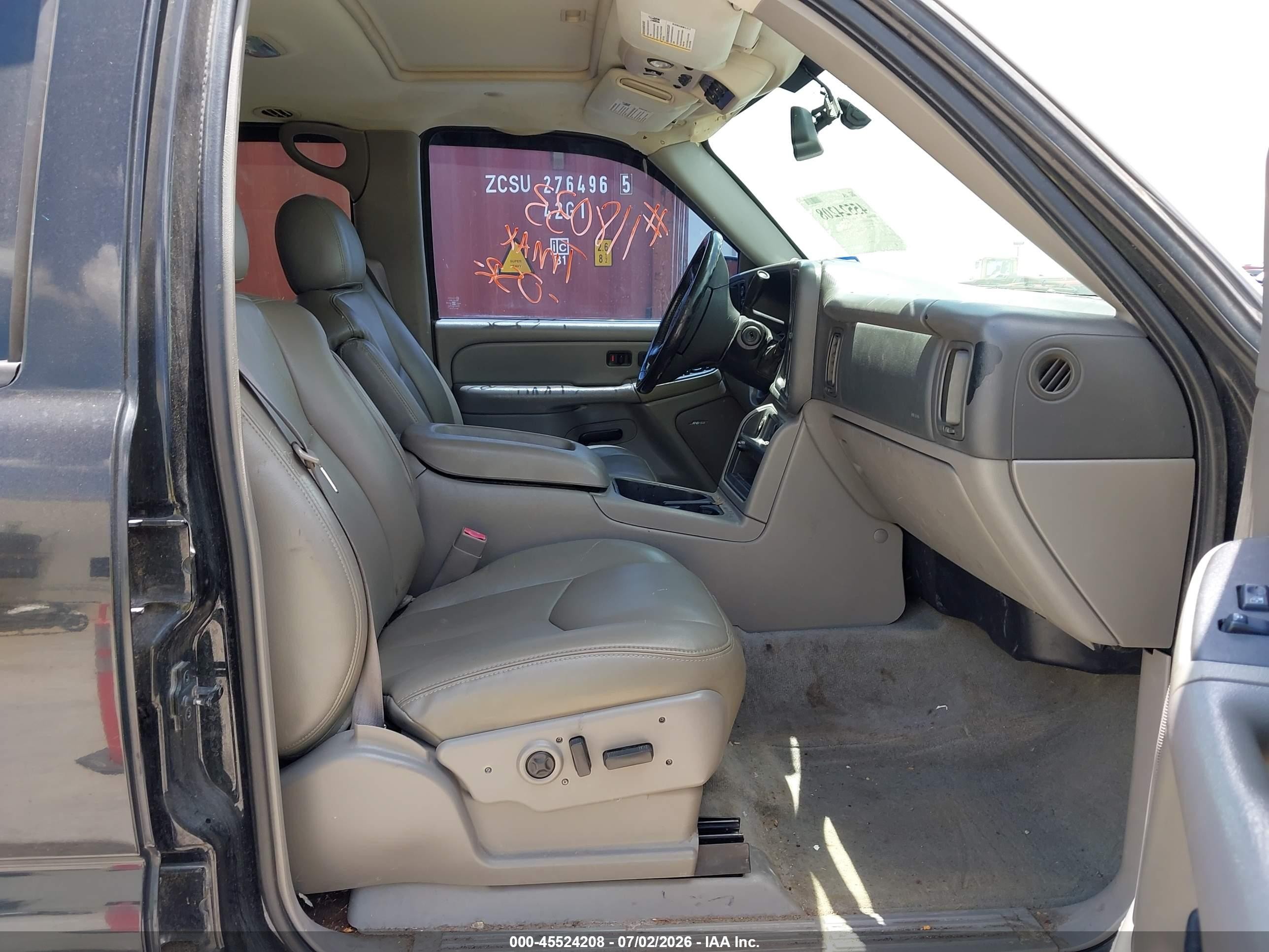 2004 Chevrolet Tahoe Z71 Black vin: 1GNEK13T54R118033