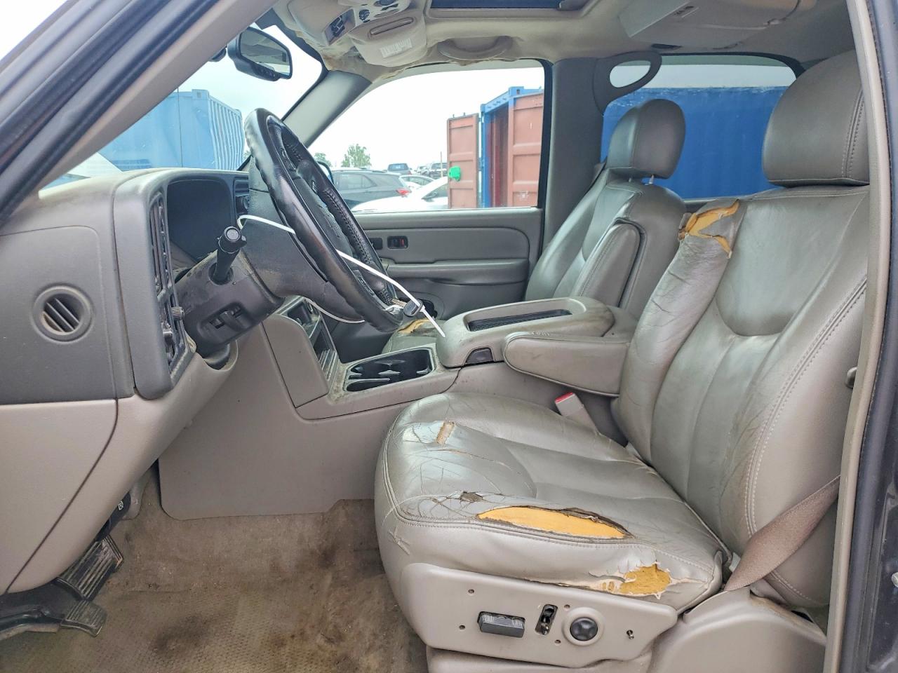 2005 Chevrolet Tahoe K1500 Угольный vin: 1GNEK13T55J184873