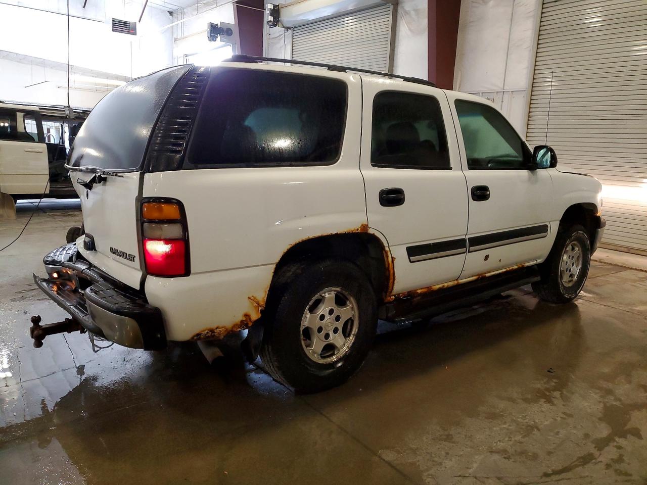 2005 Chevrolet Tahoe K1500 White vin: 1GNEK13T55J206774