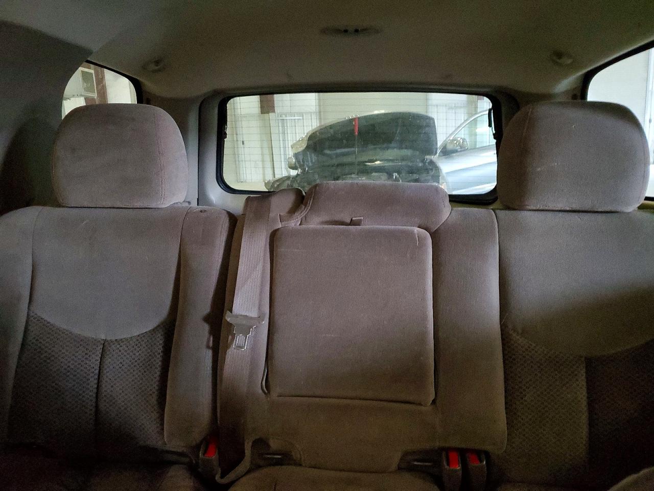 2005 Chevrolet Tahoe K1500 White vin: 1GNEK13T55J206774