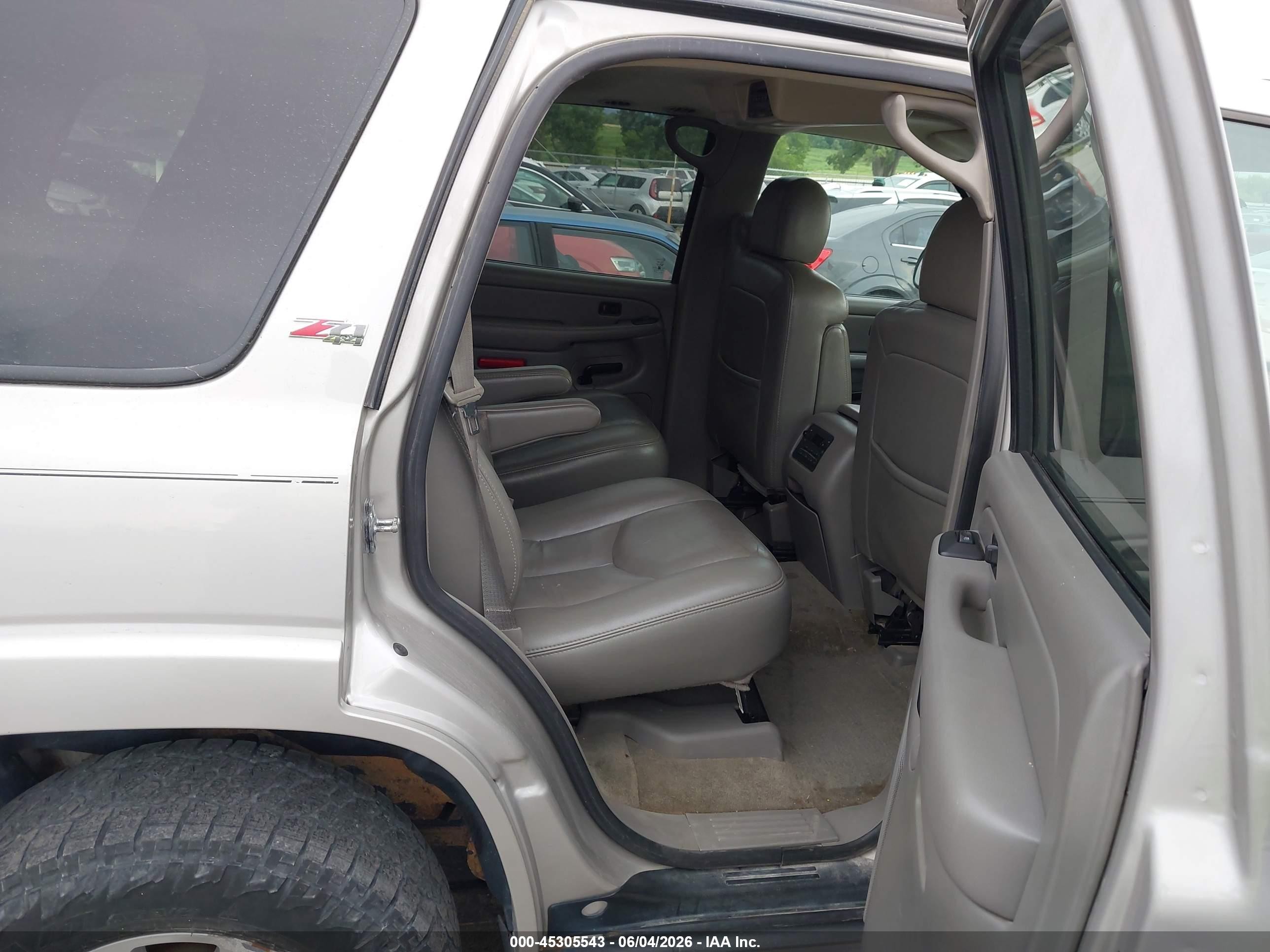 2005 Chevrolet Tahoe Z71 Tan vin: 1GNEK13T55R164124