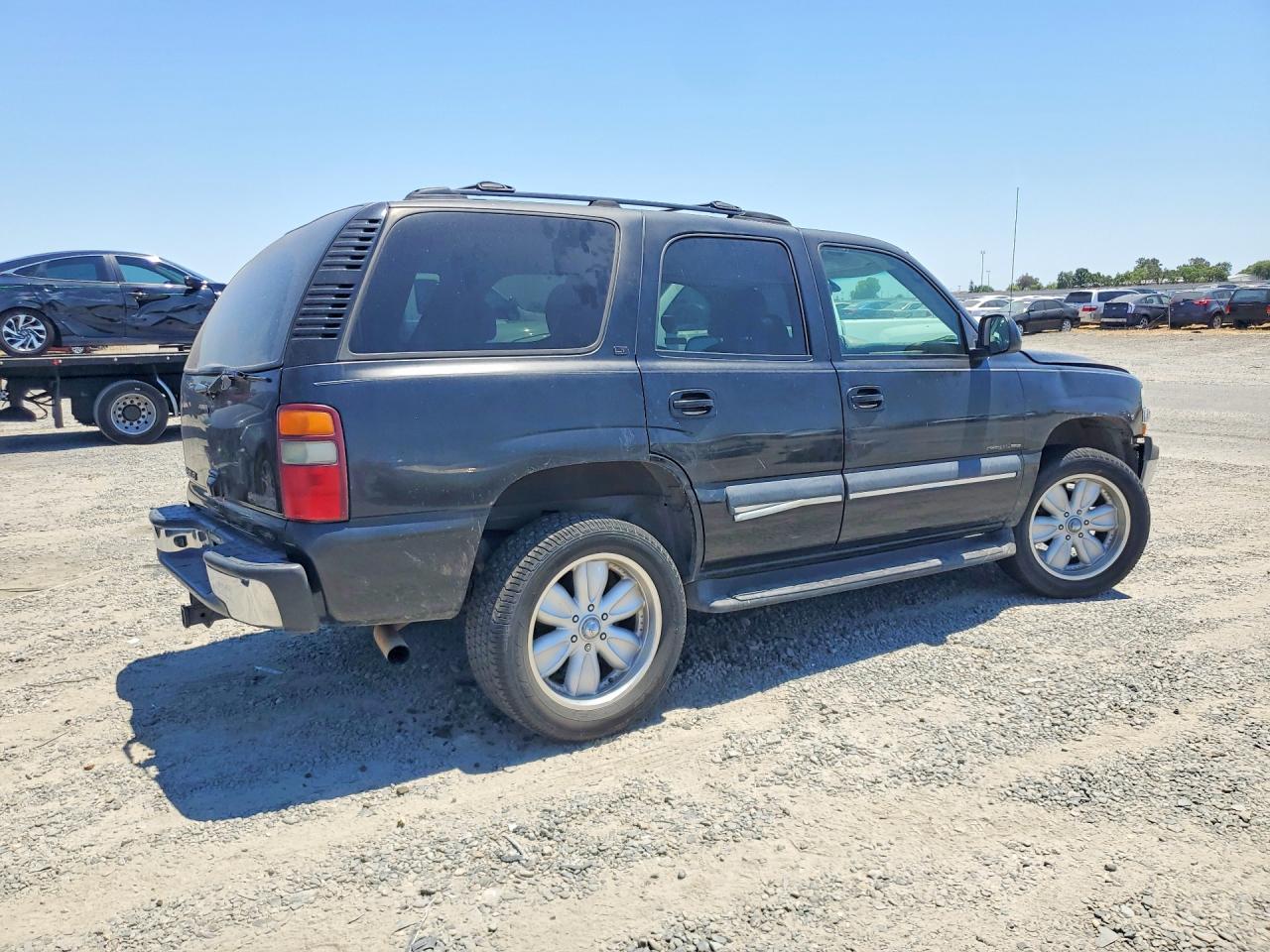 2002 Chevrolet Tahoe K1500 Black vin: 1GNEK13T62J259446