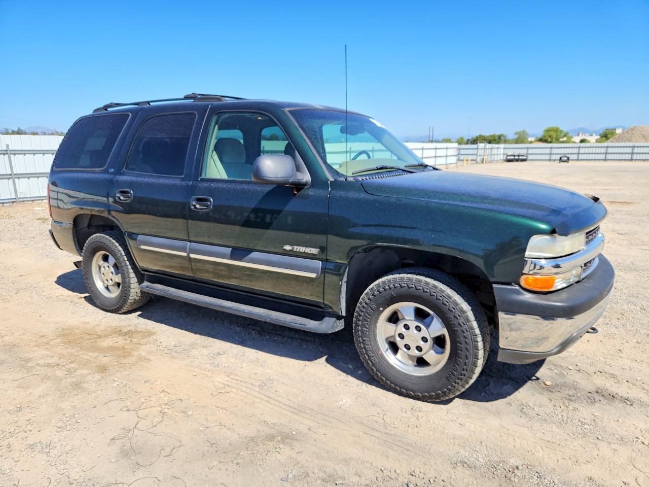 2002 Chevrolet Tahoe K1500 Green vin: 1GNEK13T62R136845