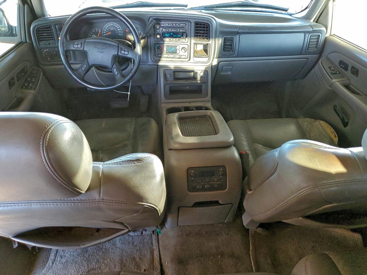 2004 Chevrolet Tahoe K1500 Угольный vin: 1GNEK13T64J321303