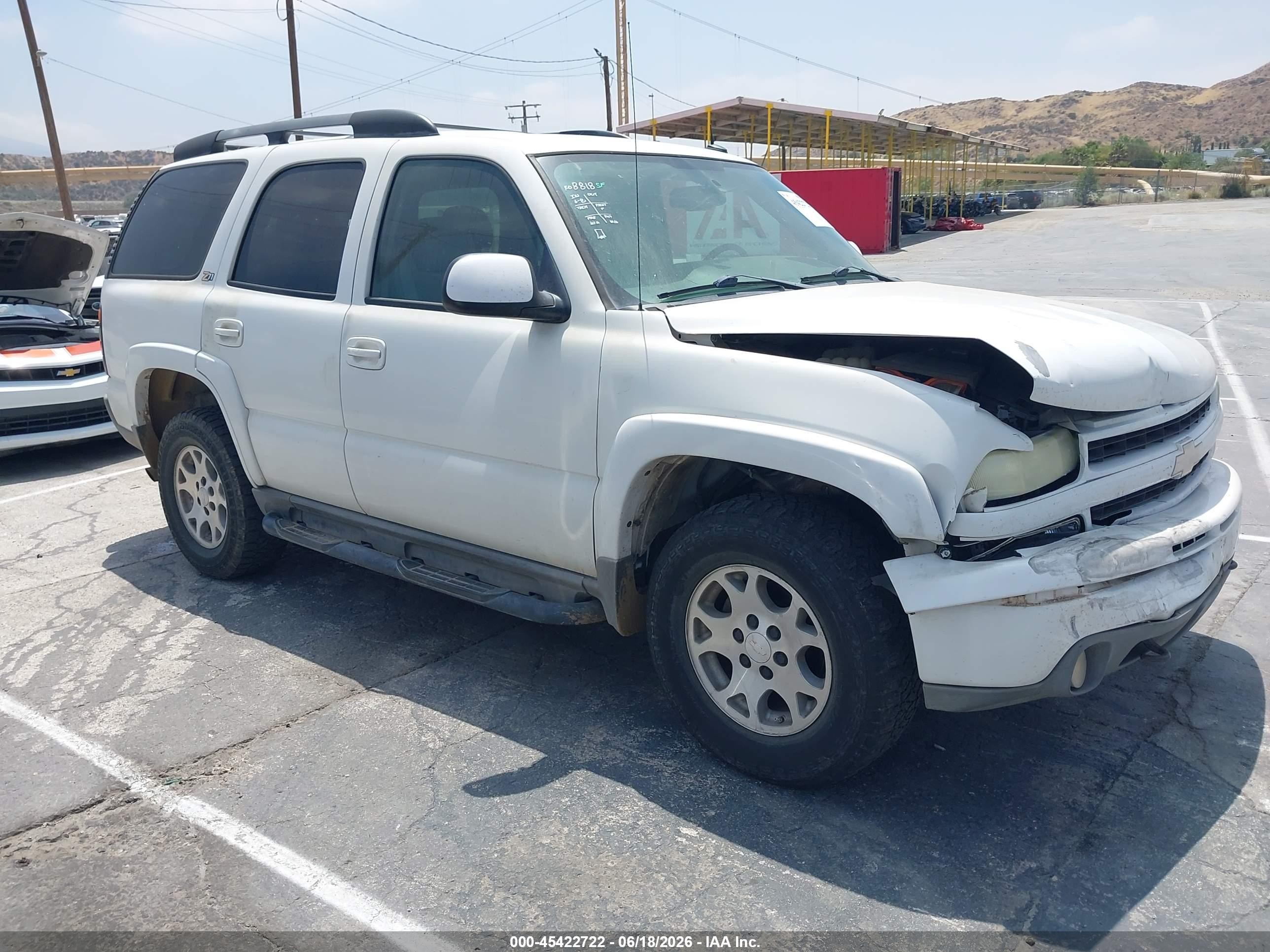2004 Chevrolet Tahoe Z71 White vin: 1GNEK13T64R119689