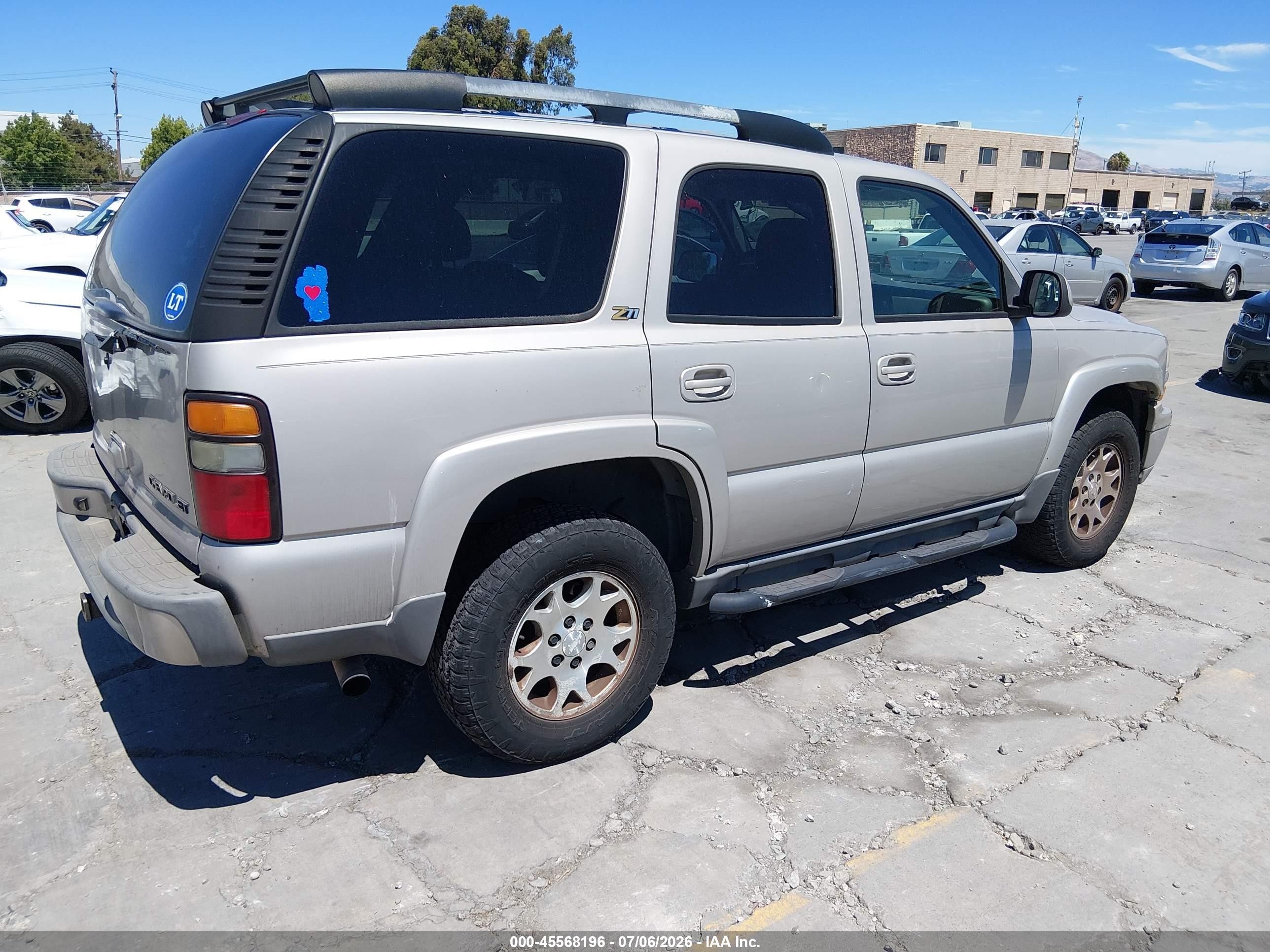 2004 Chevrolet Tahoe Z71 Champagne vin: 1GNEK13T64R302963