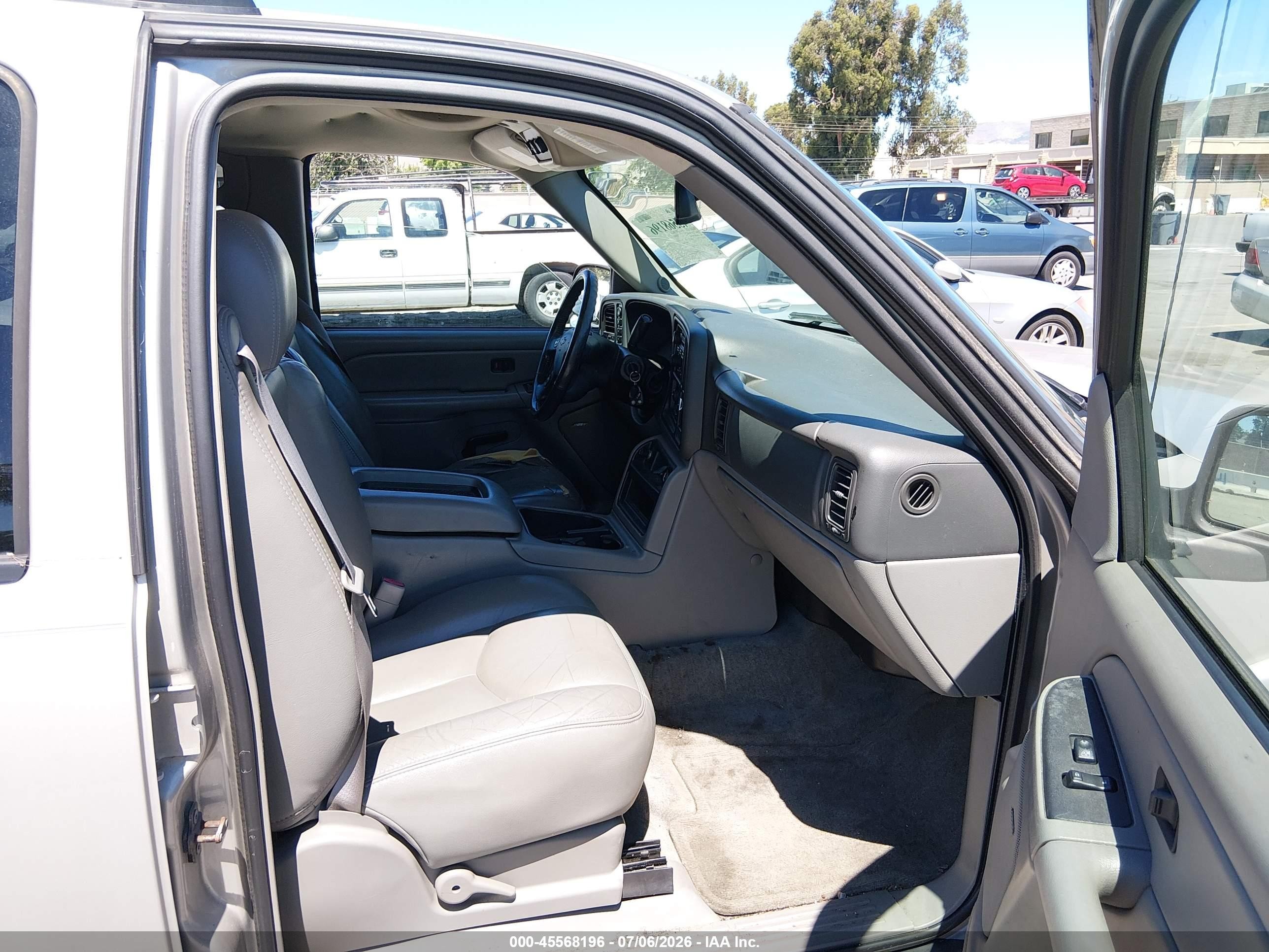 2004 Chevrolet Tahoe Z71 Champagne vin: 1GNEK13T64R302963