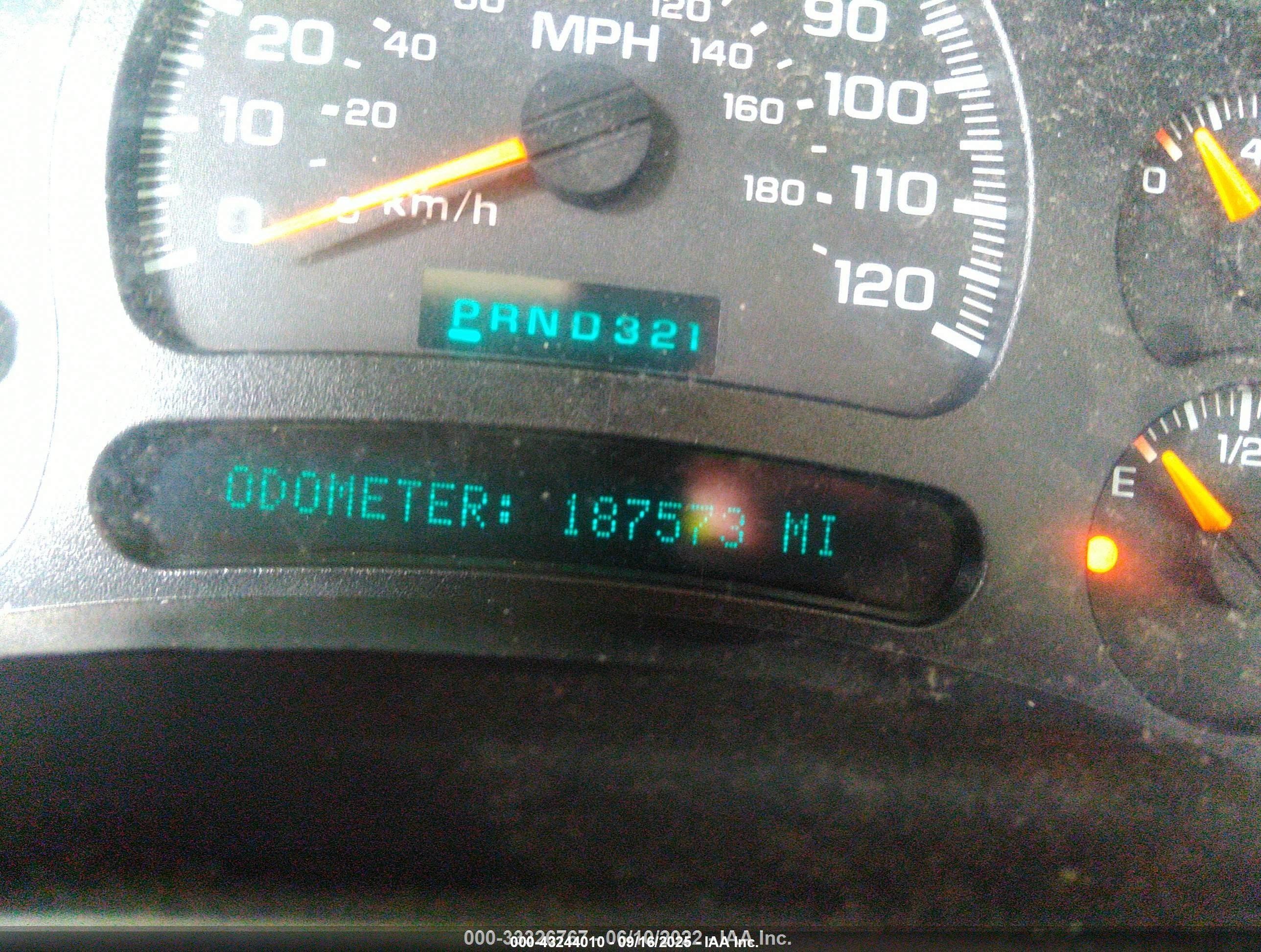 2005 Chevrolet Tahoe Z71 Бордовый vin: 1GNEK13T65R274390