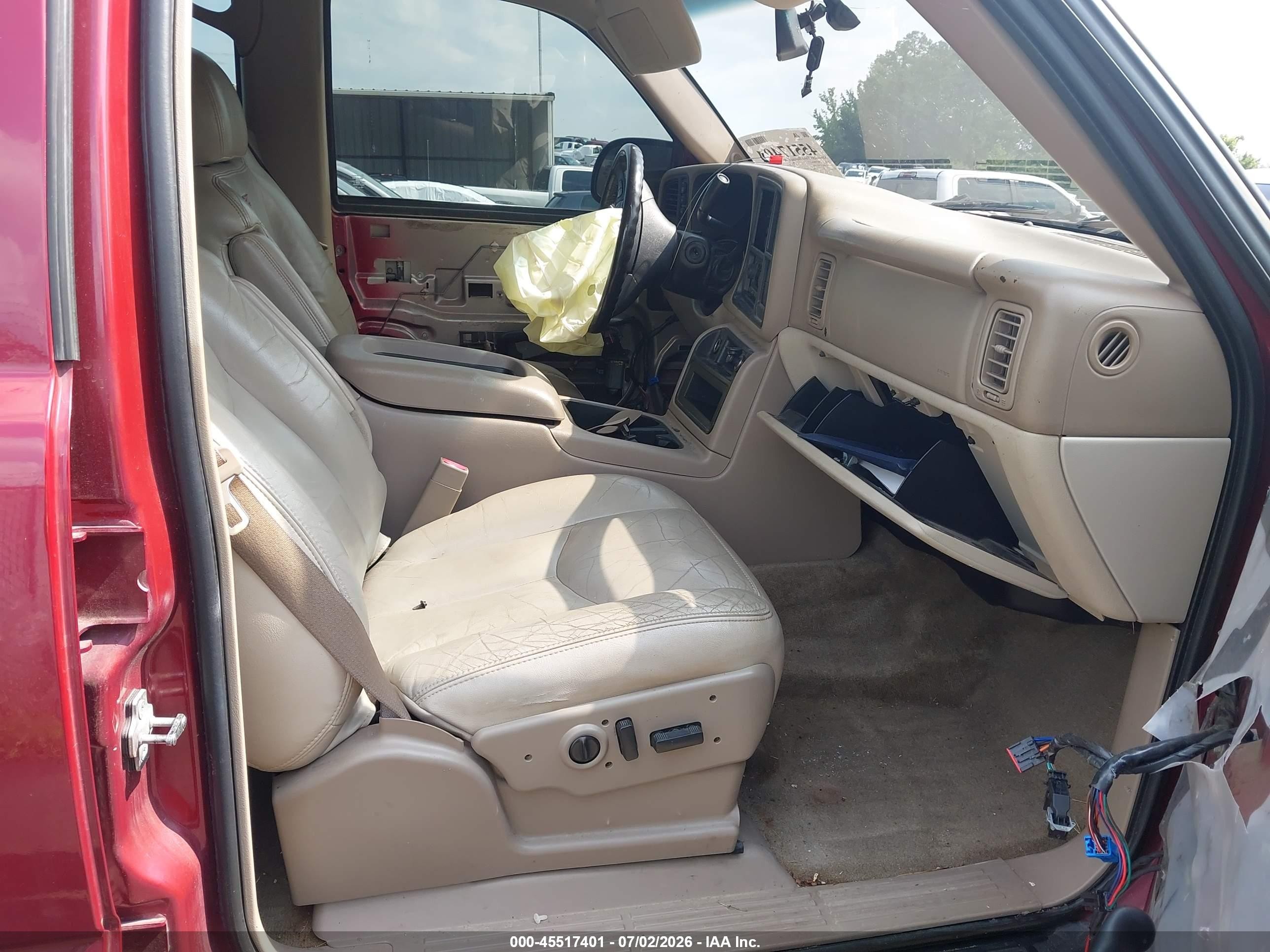 2006 Chevrolet Tahoe Z71 Maroon vin: 1GNEK13T66R114592