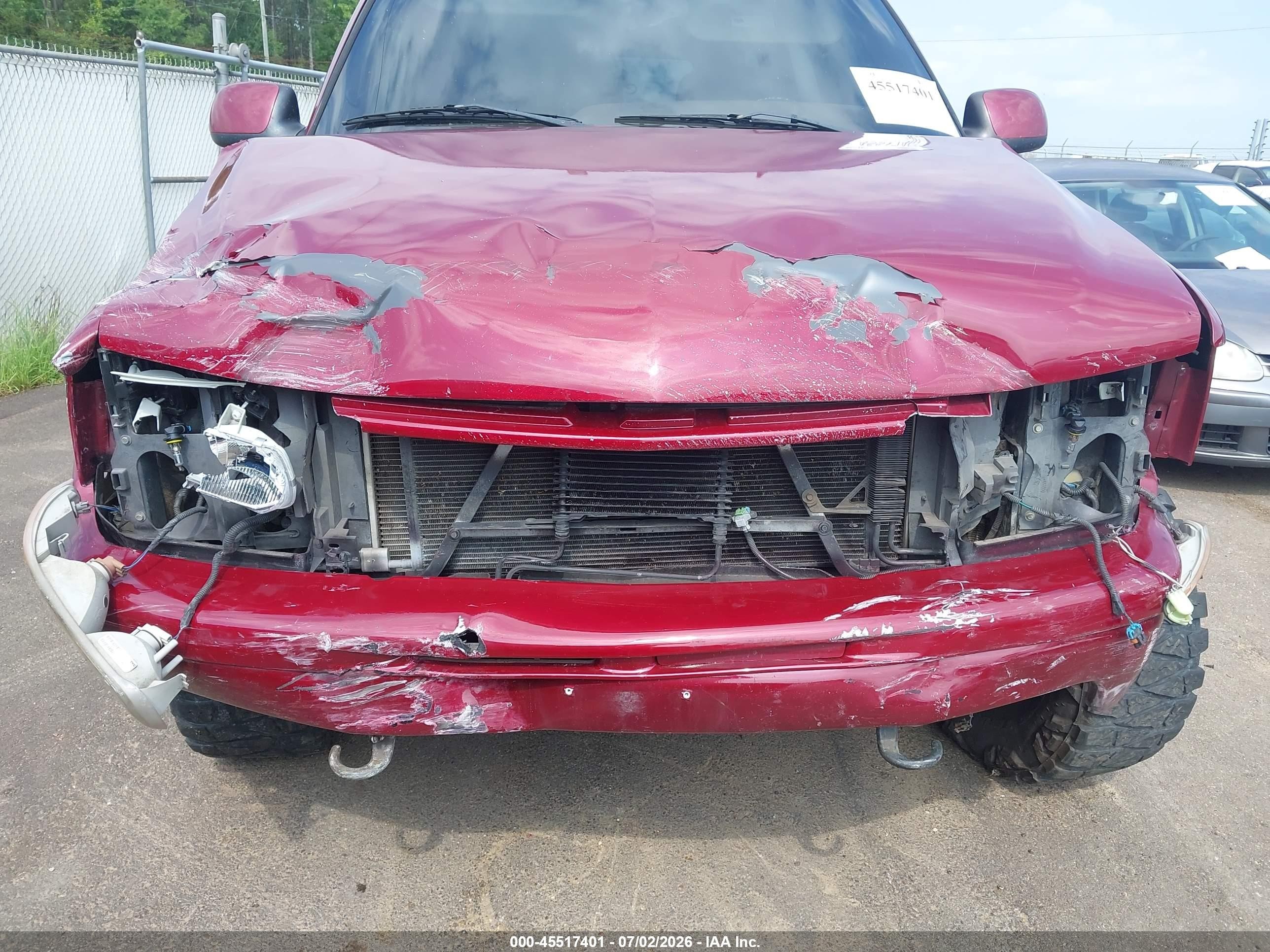 2006 Chevrolet Tahoe Z71 Maroon vin: 1GNEK13T66R114592