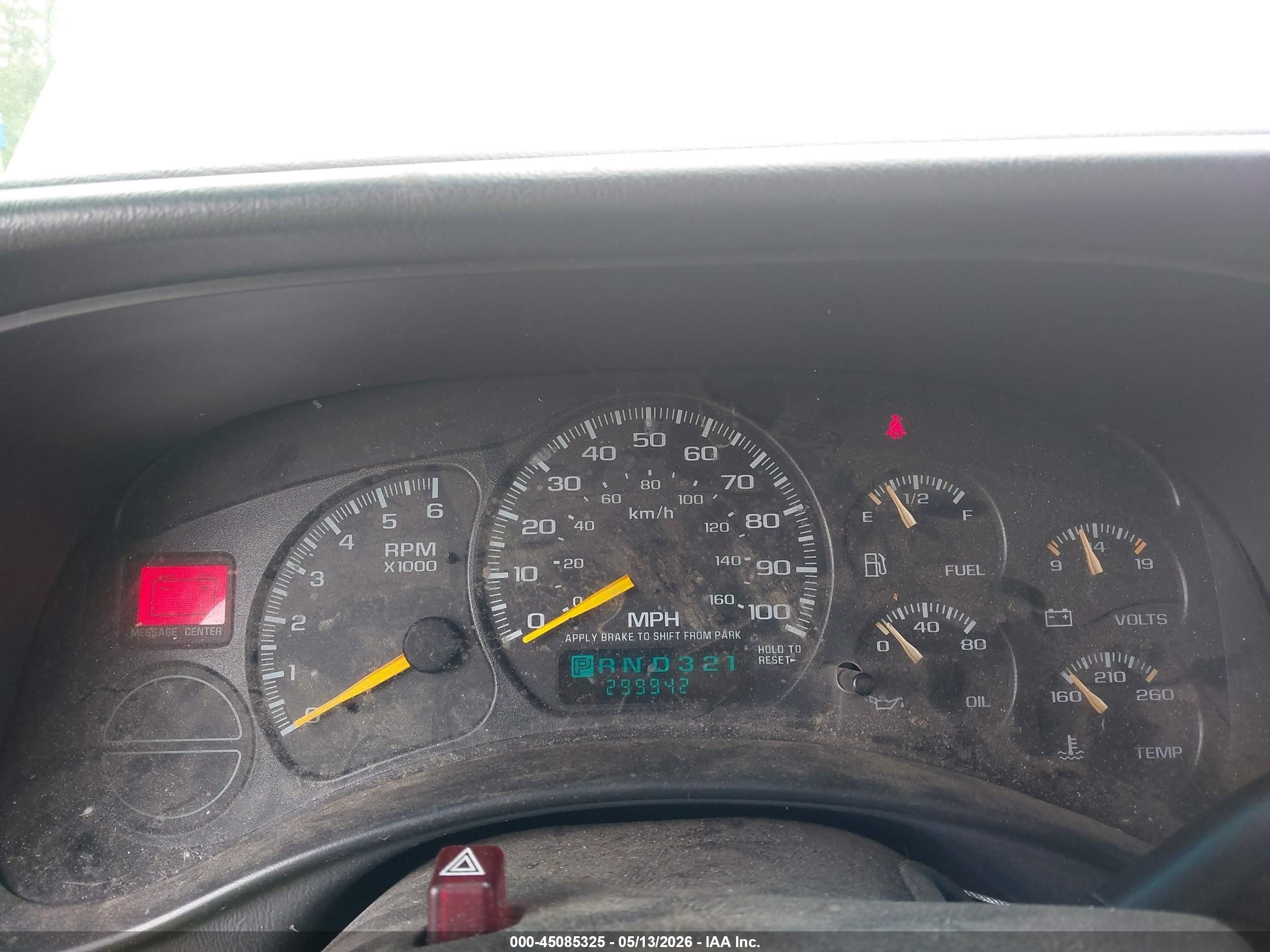 2000 Chevrolet Tahoe All New Lt Silver vin: 1GNEK13T6YJ112682