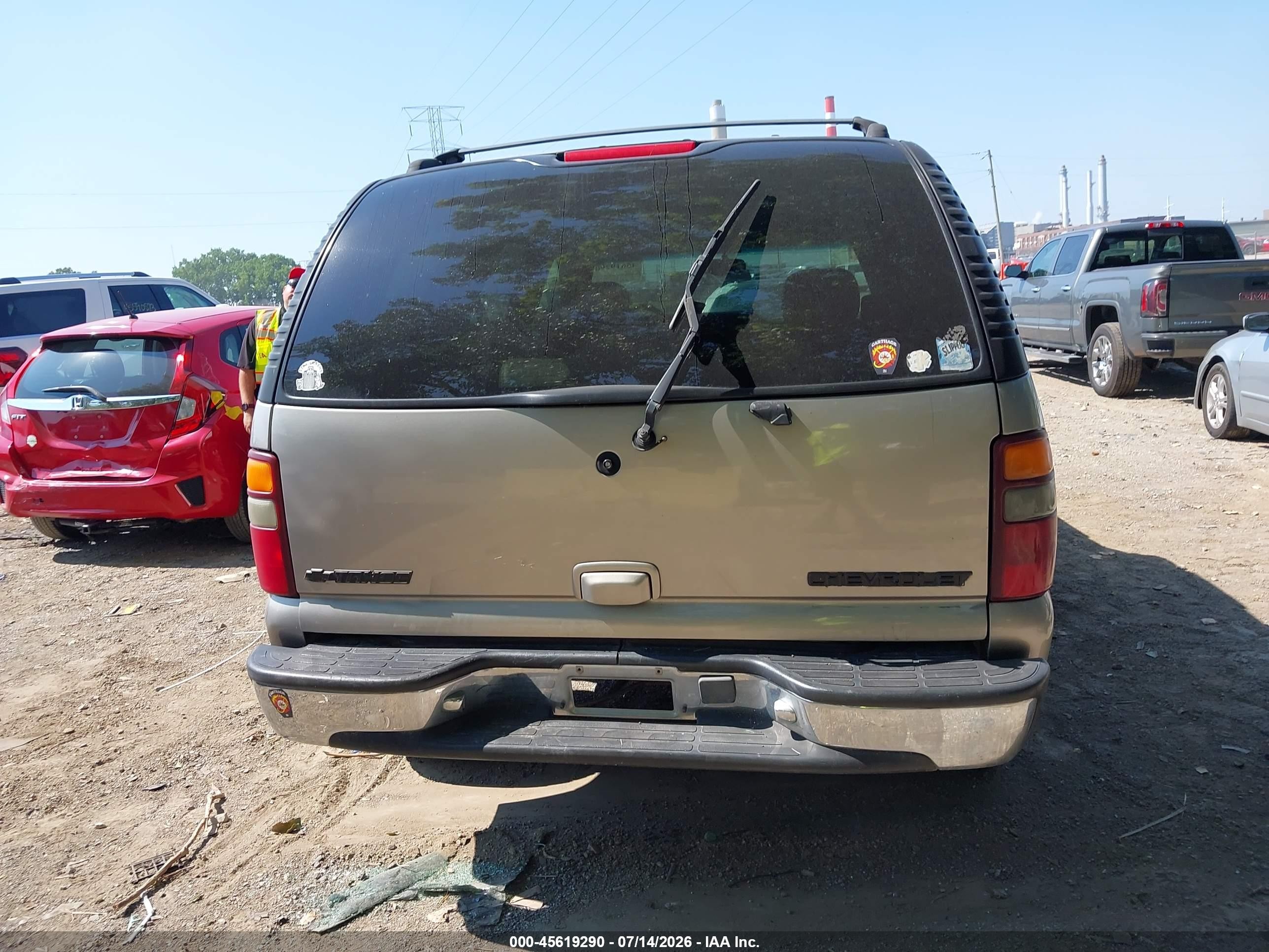 2001 Chevrolet Tahoe Lt Желто-коричневый vin: 1GNEK13T71R118921