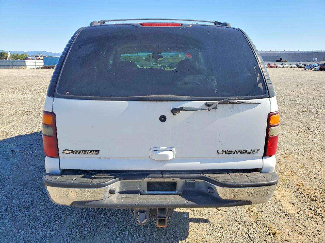 2002 Chevrolet Tahoe K1500 White vin: 1GNEK13T72J229243