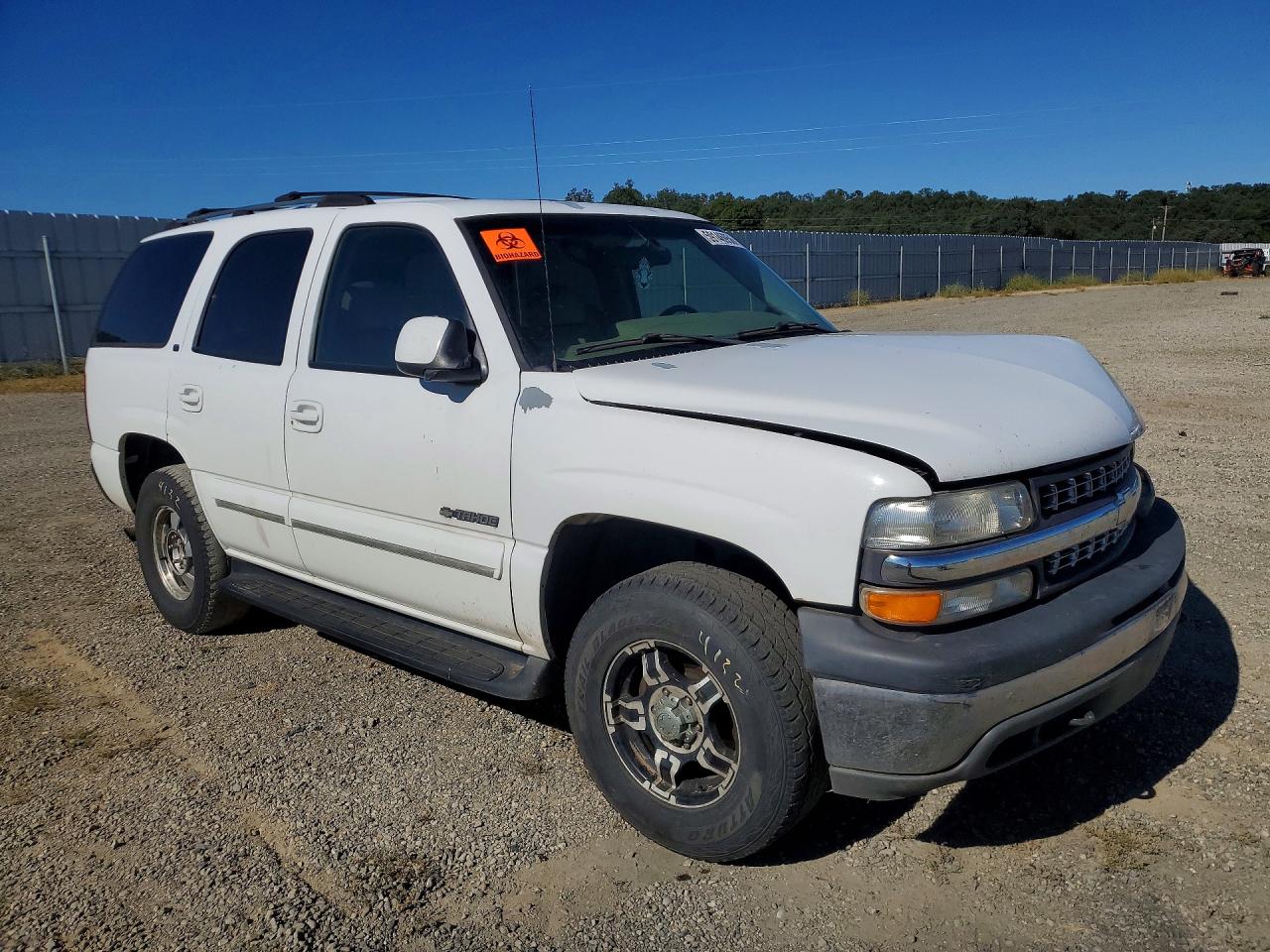 2002 Chevrolet Tahoe K1500 White vin: 1GNEK13T72J229243