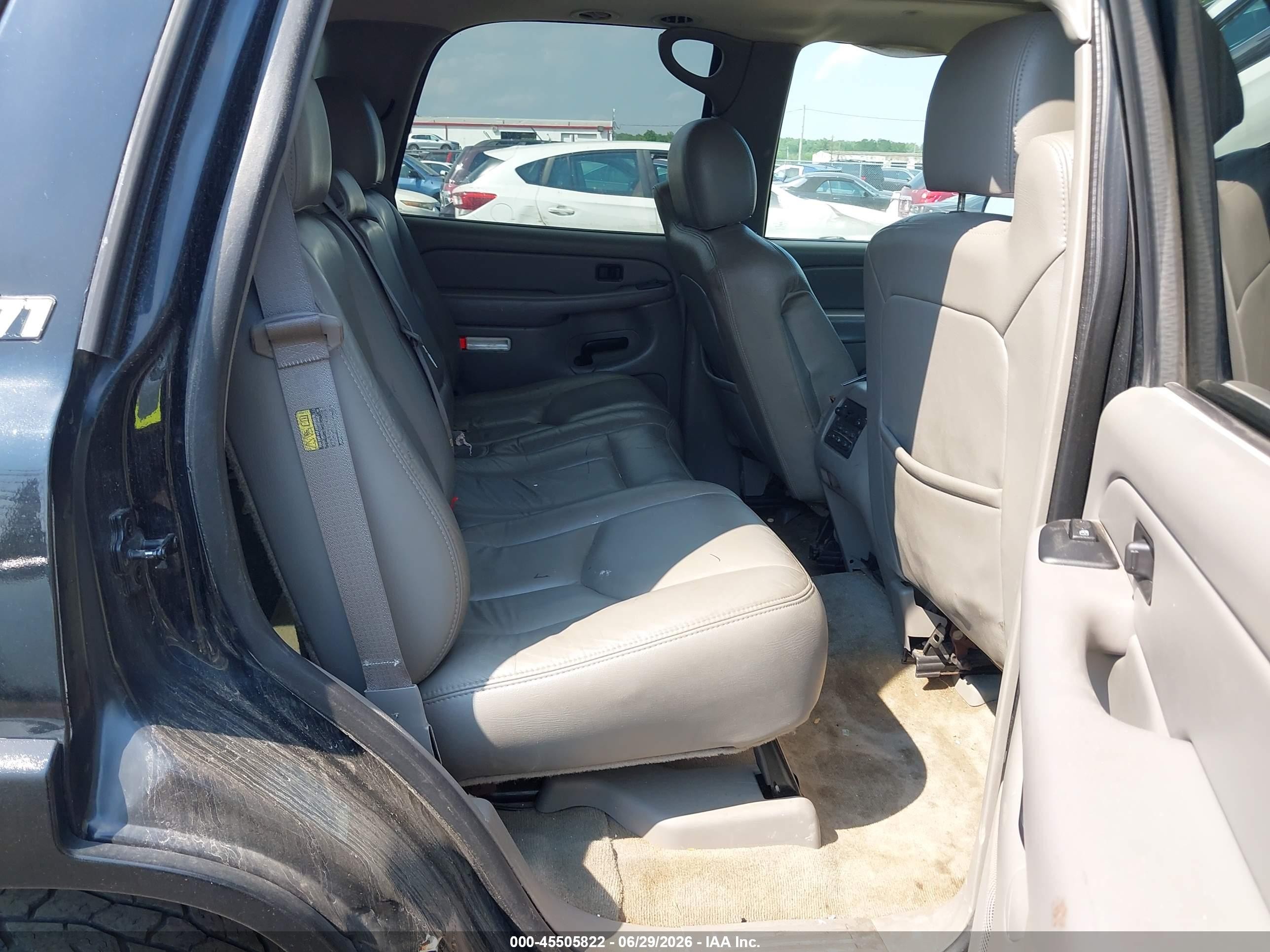 2004 Chevrolet Tahoe Z71 Black vin: 1GNEK13T74R110838