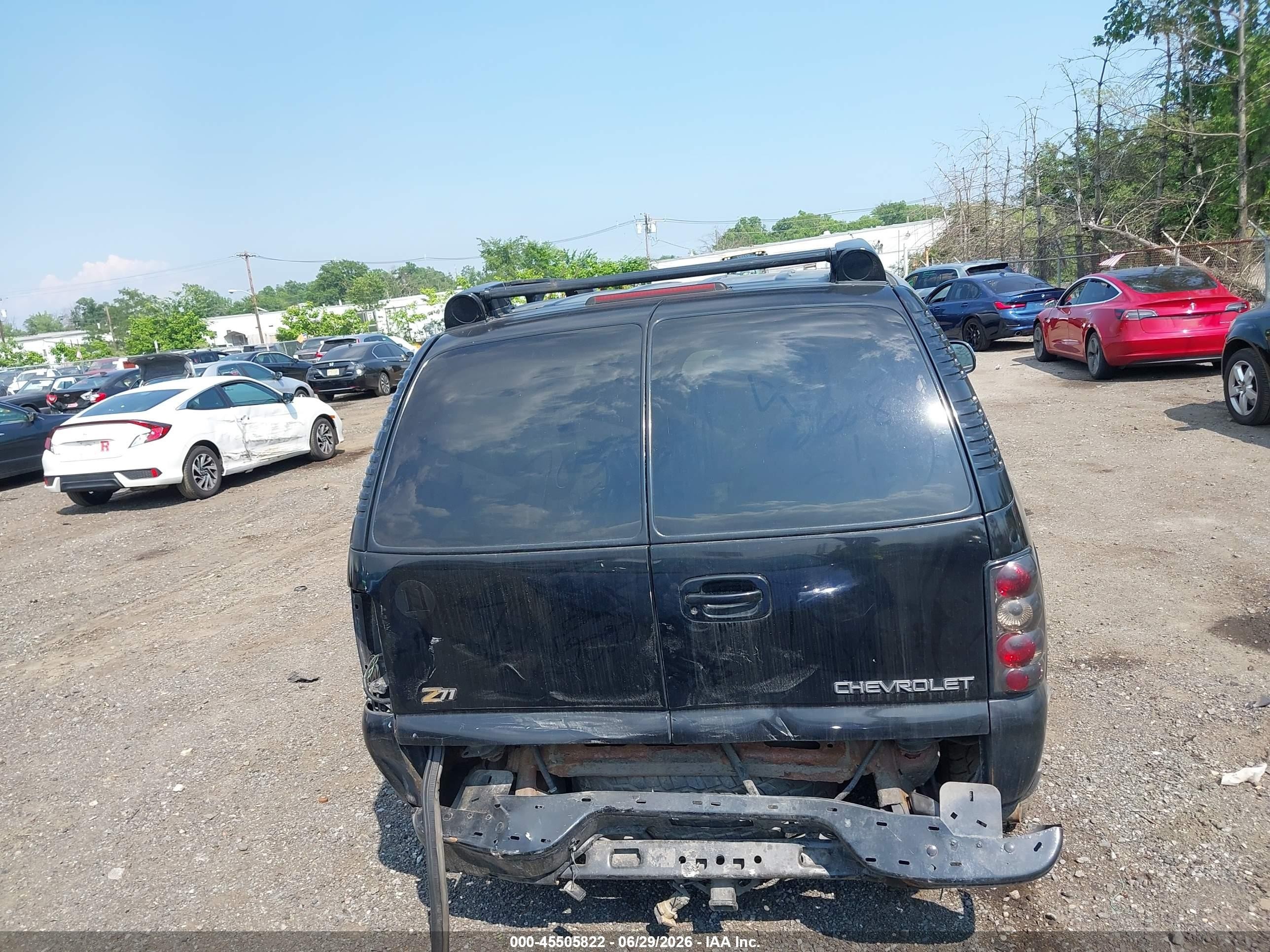 2004 Chevrolet Tahoe Z71 Black vin: 1GNEK13T74R110838